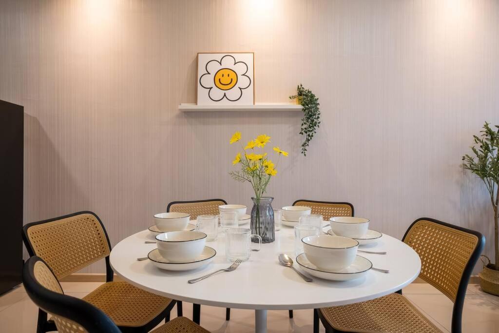 Blissful Cottage@FeelHome/2BR,7pax,MRT 中文房东