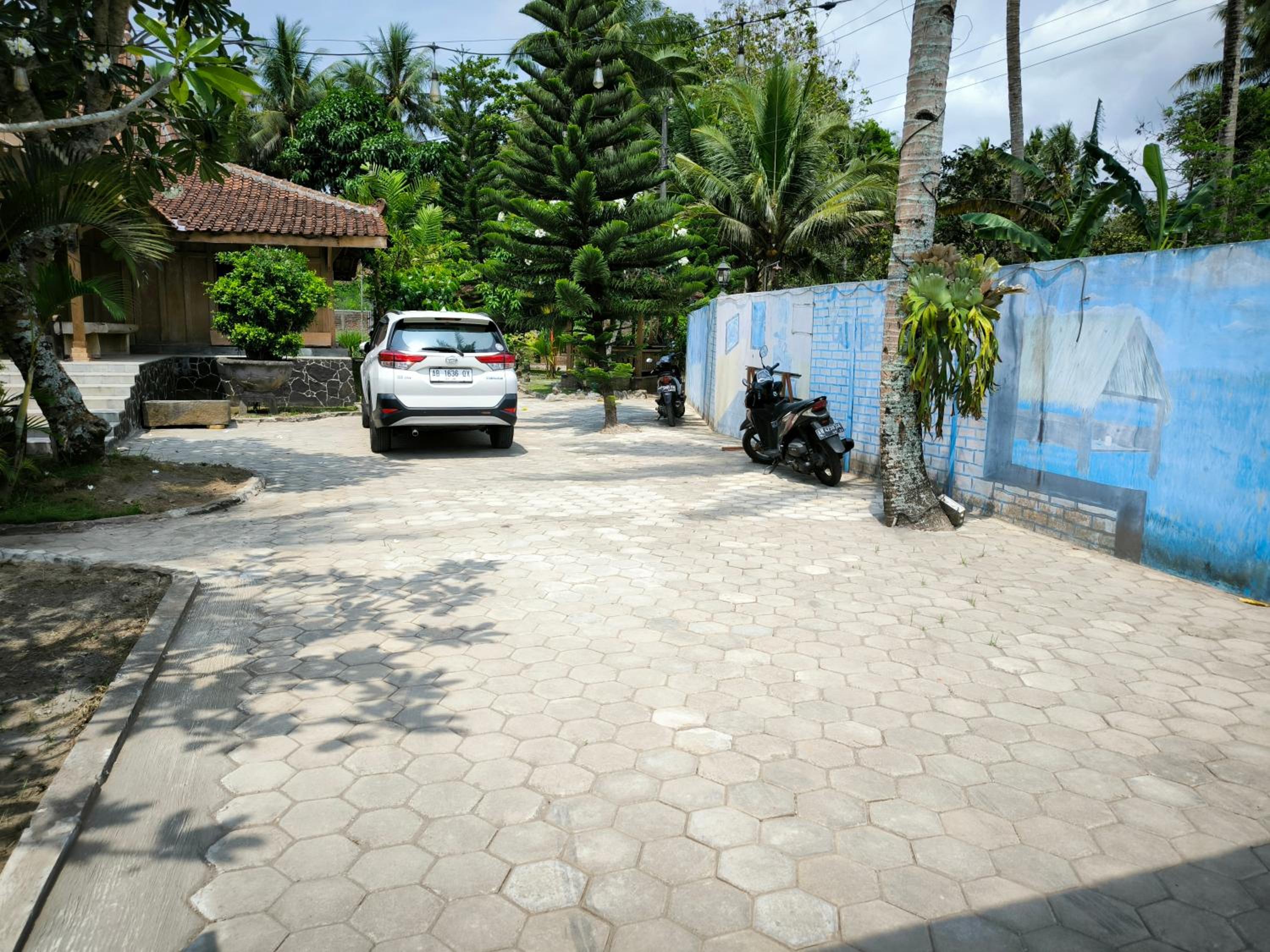 Puri Swantari Javanese Home Stay view 2