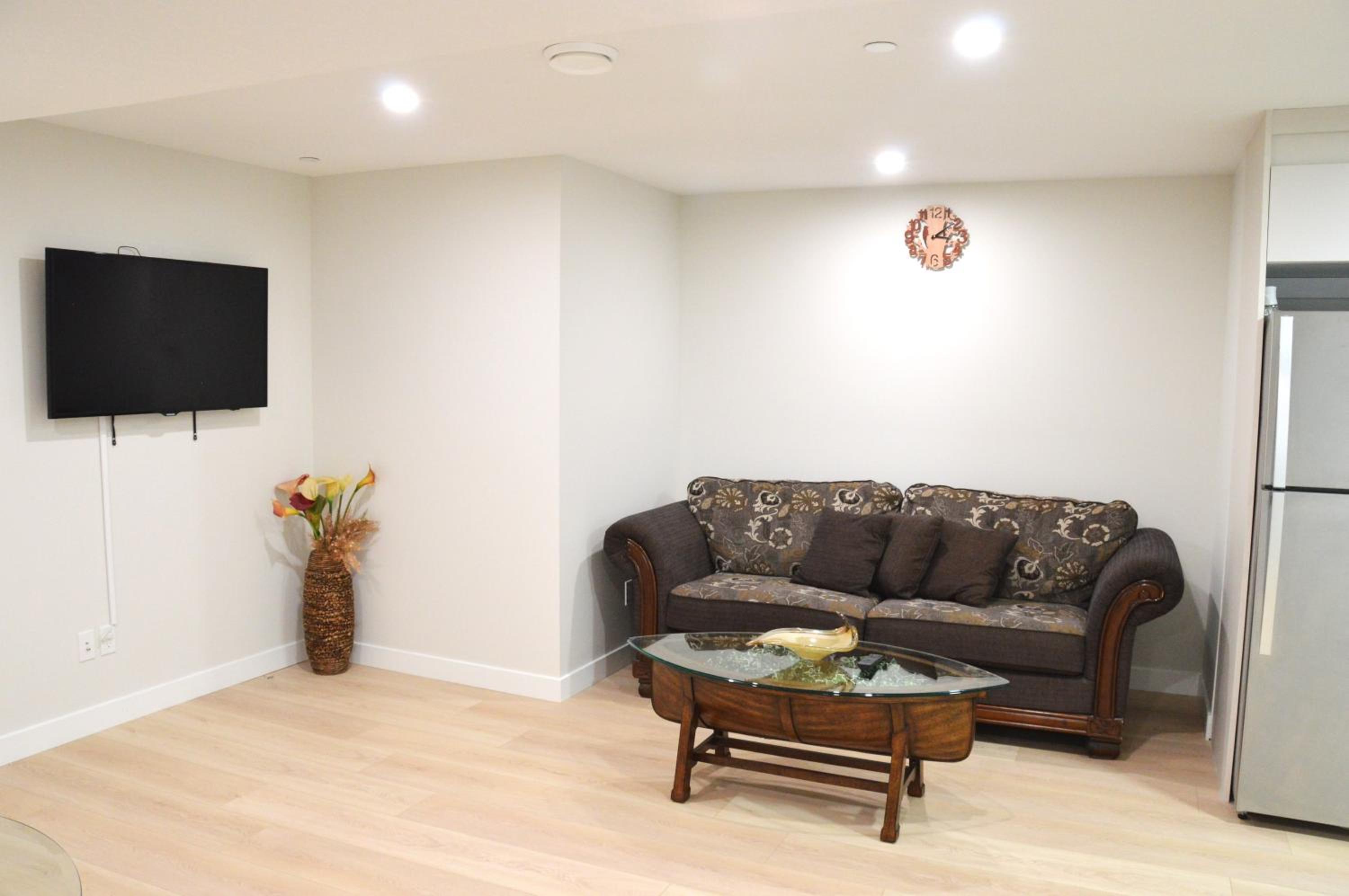 Secondary Suite, Separate Entrance NW Calgary