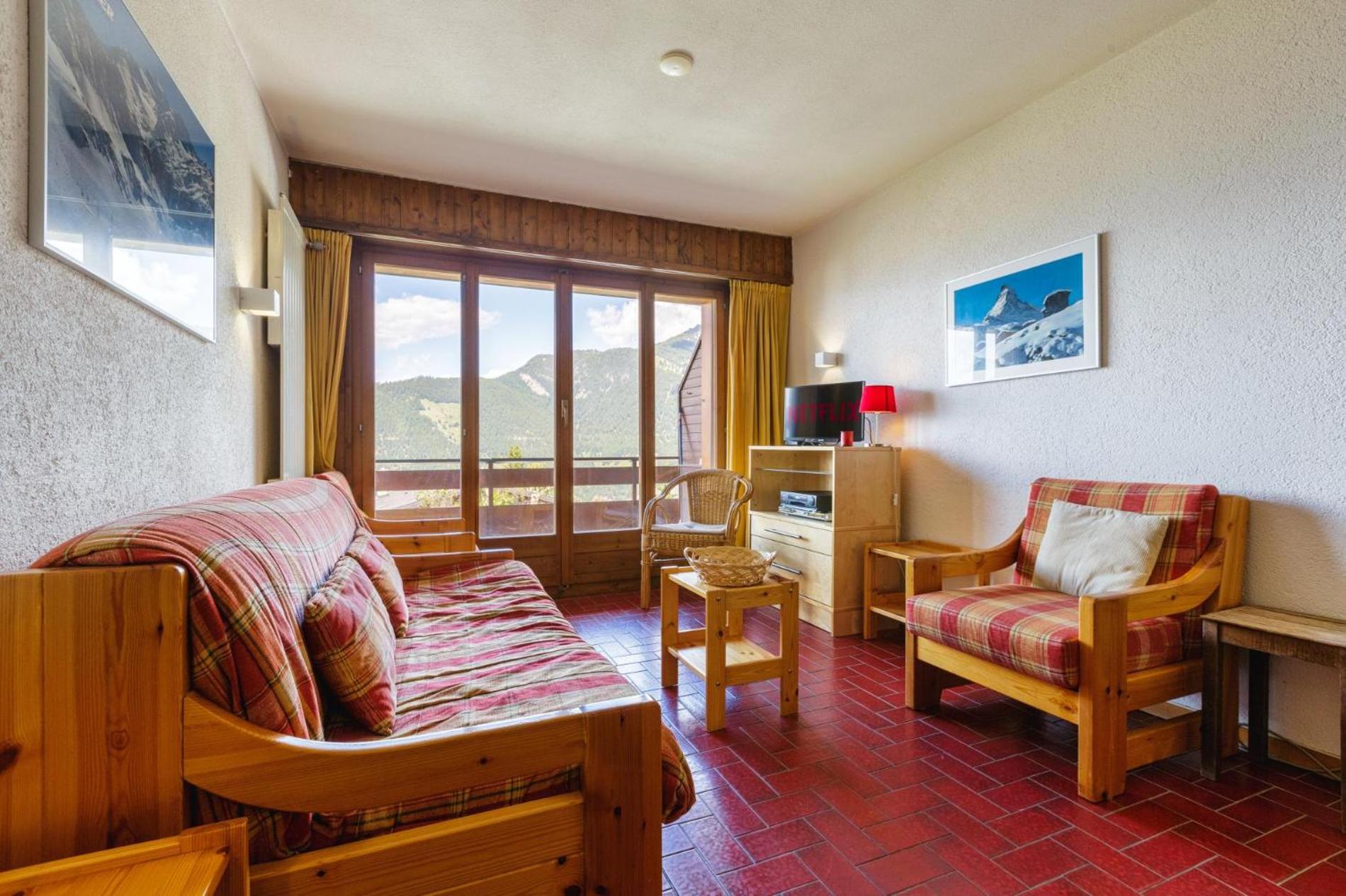 Belle Vue Apartment 423