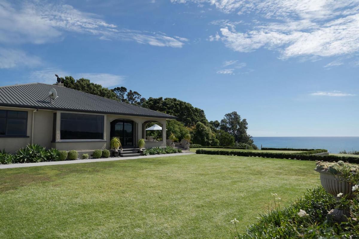 The Bungalow Coastal Retreat view 2
