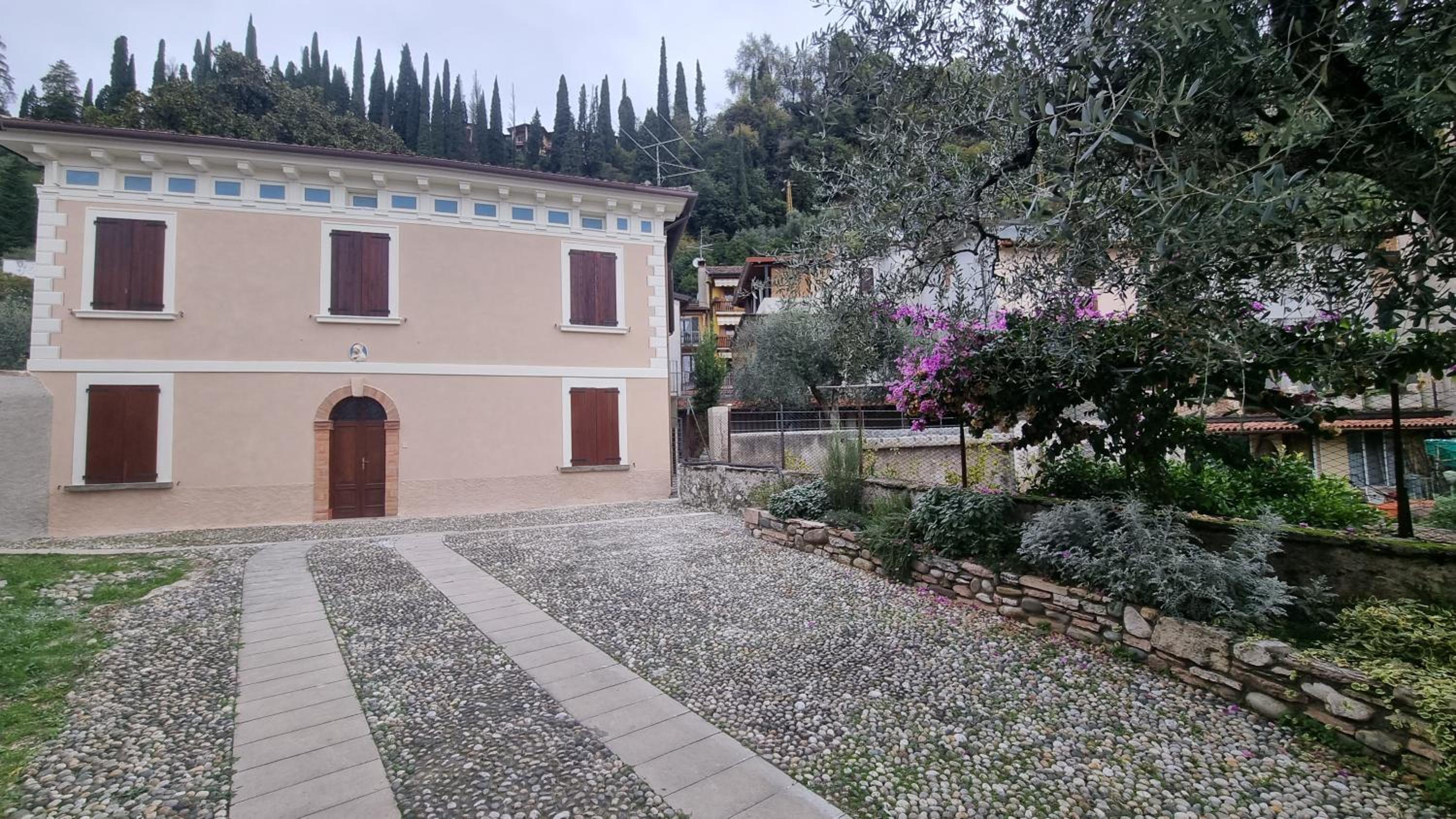 casa degli ulivi a Toscolano - House with garden near the beach cir LNI00059 view 5