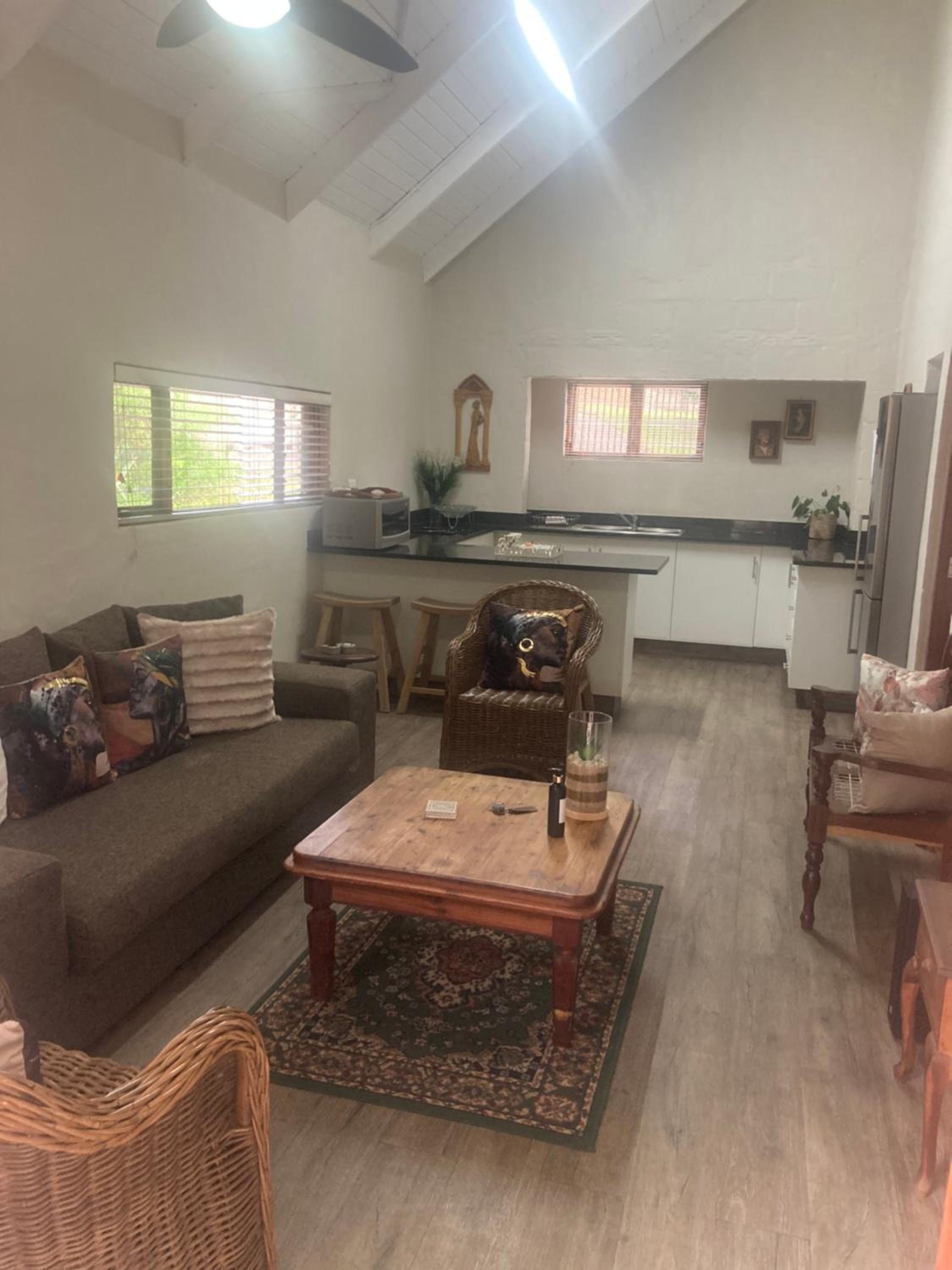 Tinroofs Cottage