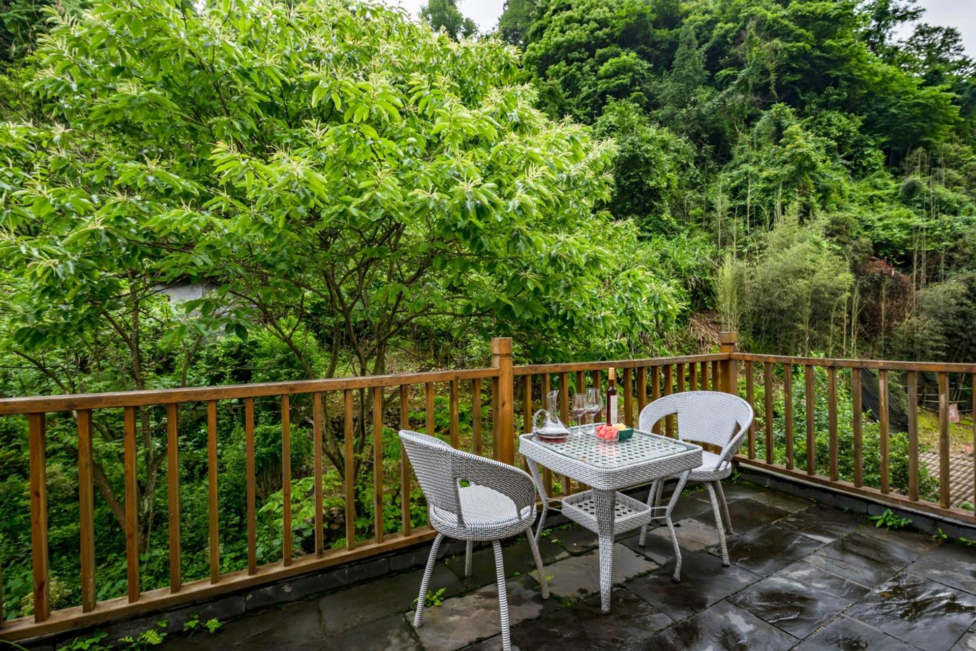 Zhangjiajie One city one inn