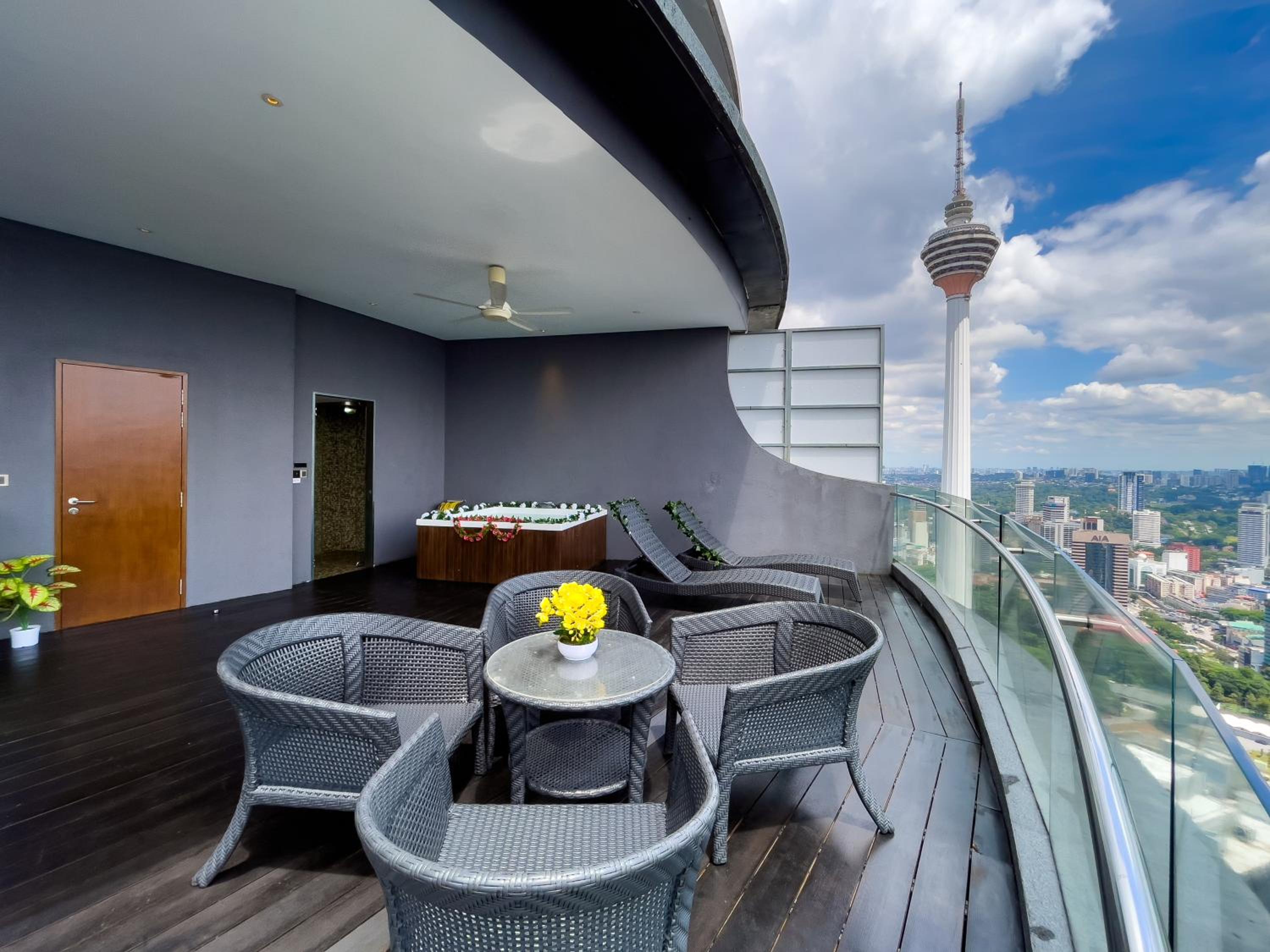 KL Tower View Vortex Suite KLCC By SCHIEN