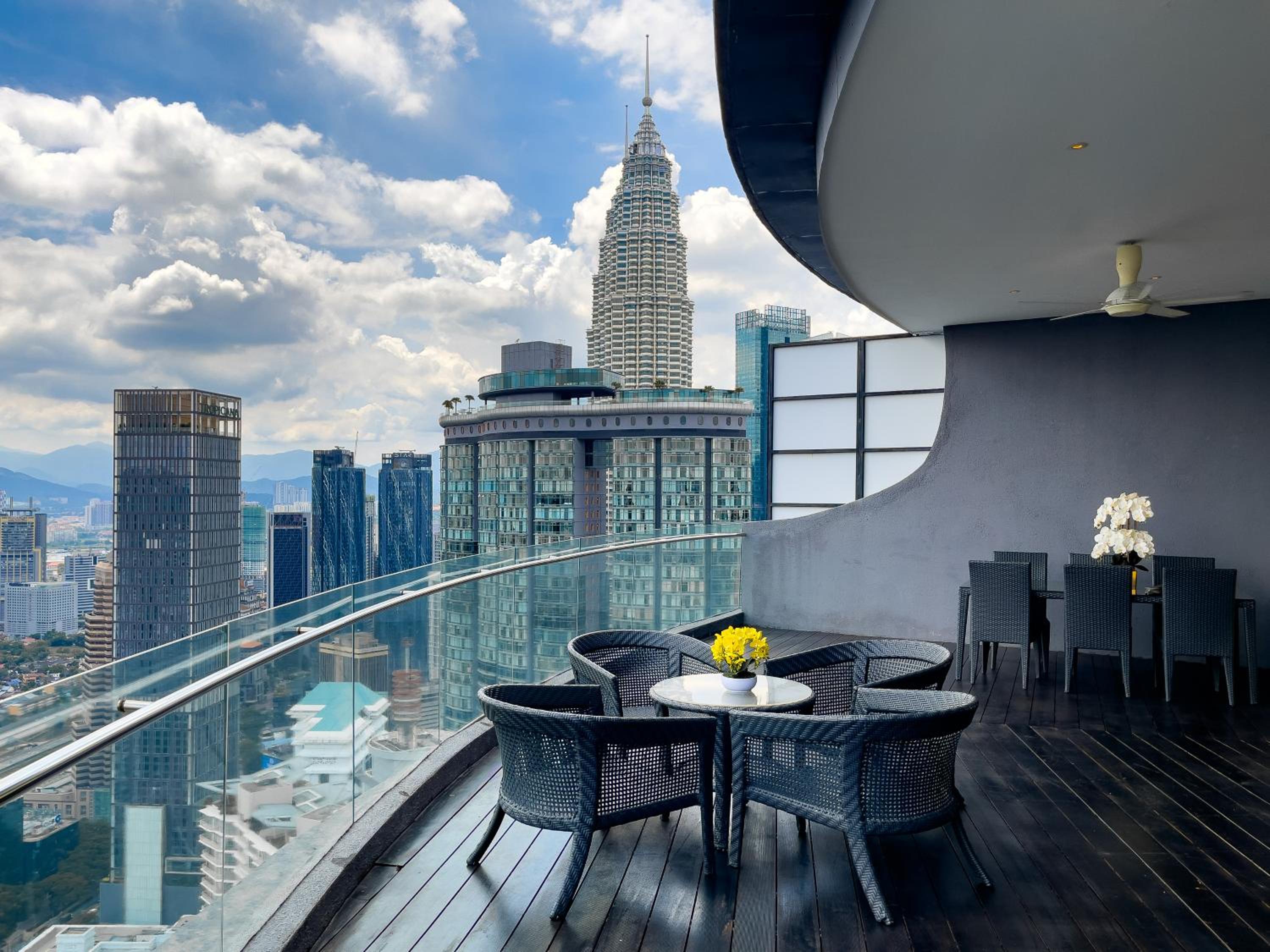 KL Tower View Vortex Suite KLCC By SCHIEN