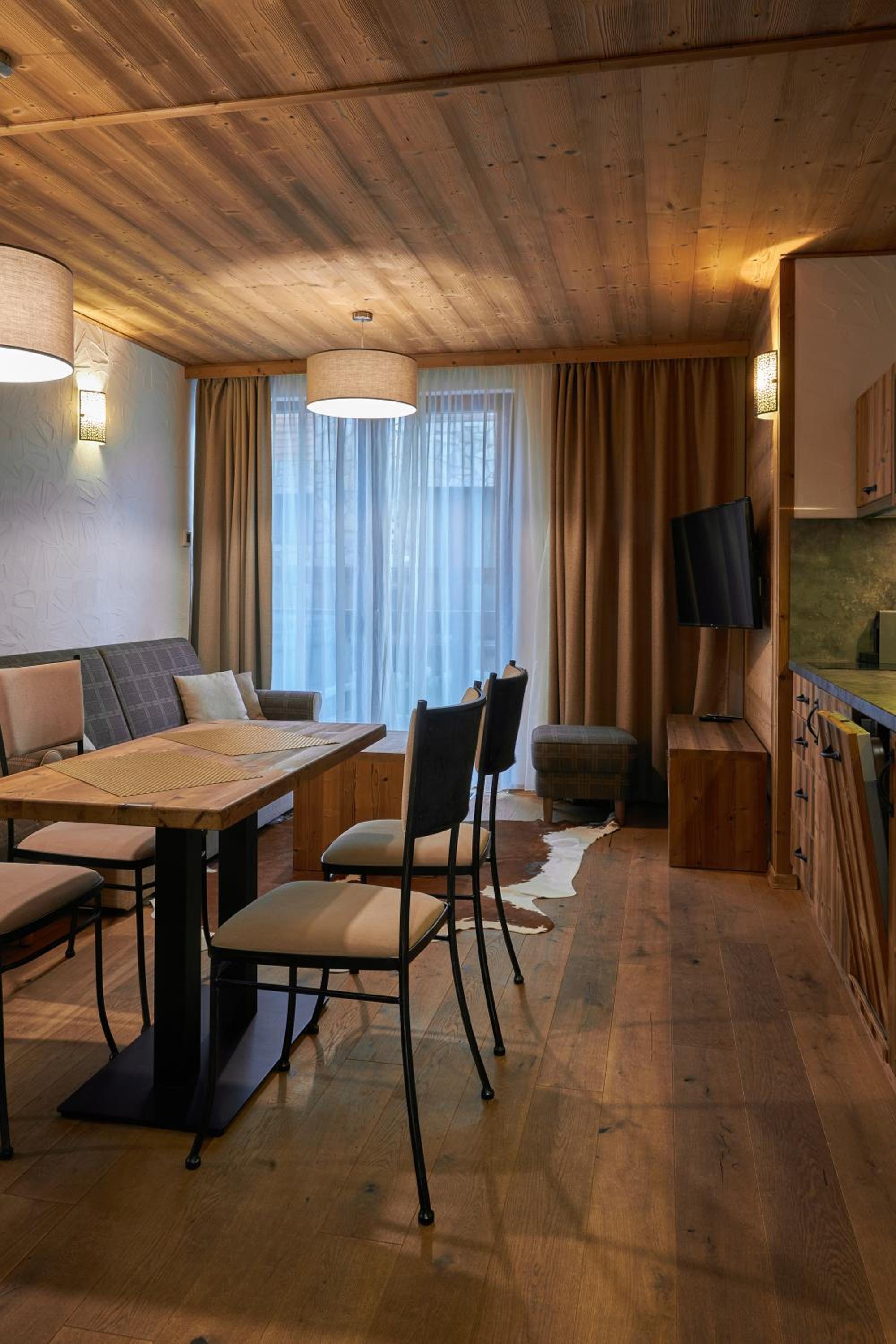 Chalets Jasná Centrum APARTMENT L - Free Jacuzzi & Sauna and Chopok view