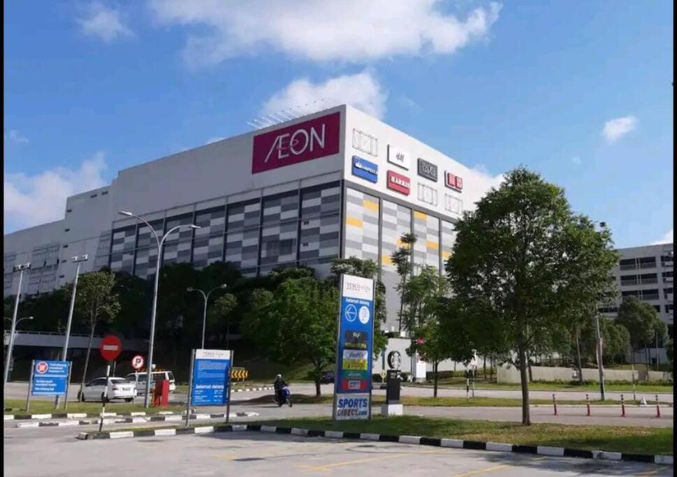 Mount Austin Palazio Studio 2B 1-4pax/Ikea/Toppen