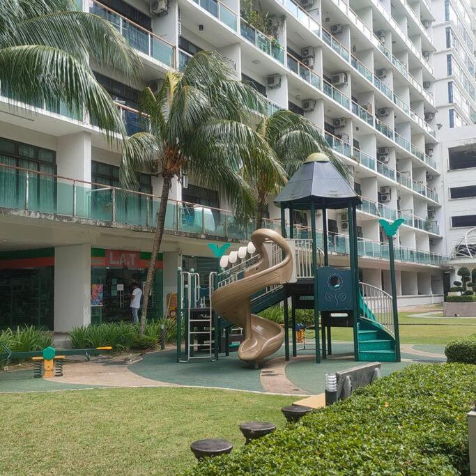 Mount Austin Palazio Studio 2B 1-4pax/Ikea/Toppen