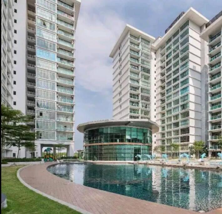 Mount Austin Palazio Studio 2B 1-4pax/Ikea/Toppen