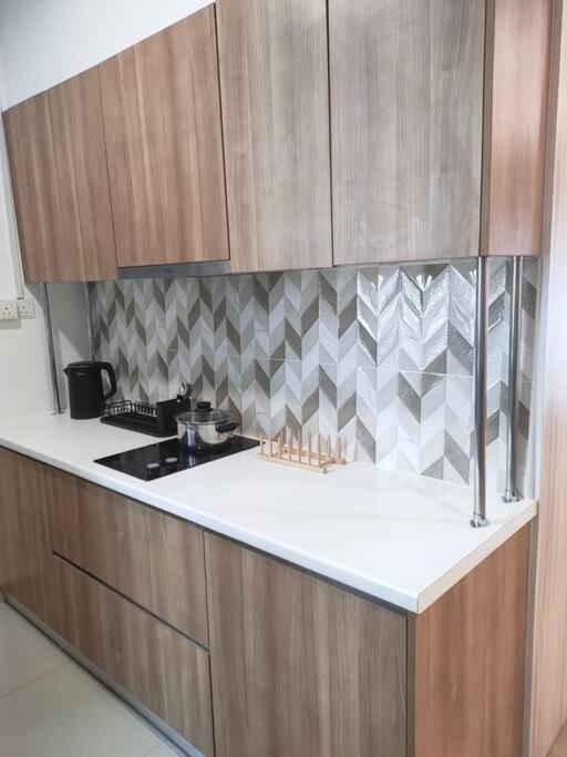 Mount Austin Palazio Studio 2B 1-4pax/Ikea/Toppen