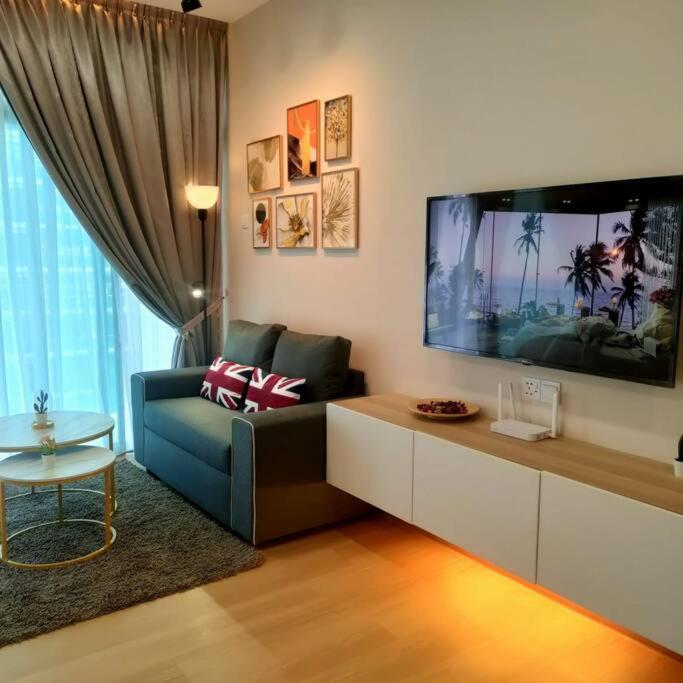 Mount Austin Palazio Studio 2B 1-4pax/Ikea/Toppen