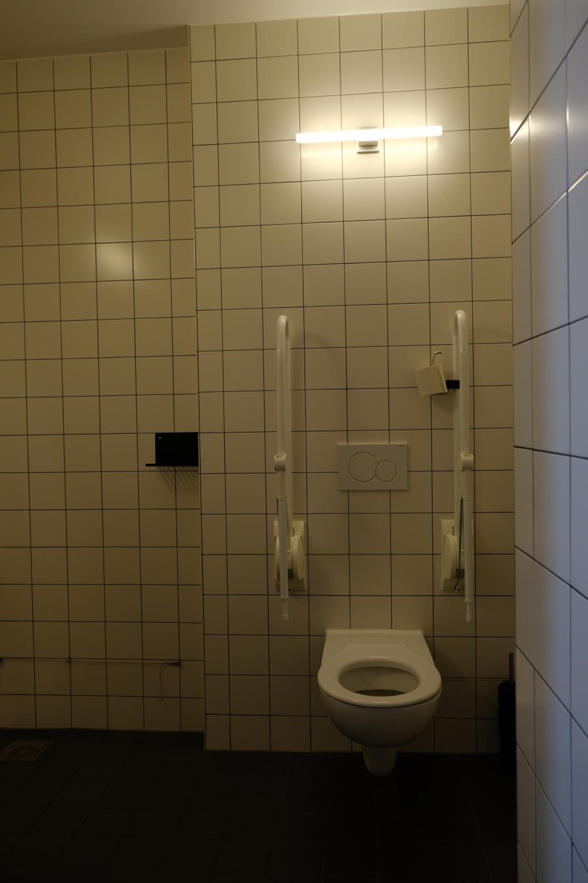 Photo 12