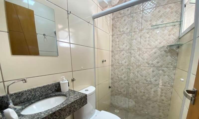 Apto com piscina 700 mts Praia Maranduba Ubatuba