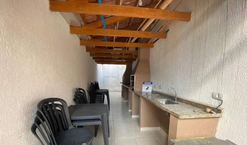Apto com piscina 700 mts Praia Maranduba Ubatuba