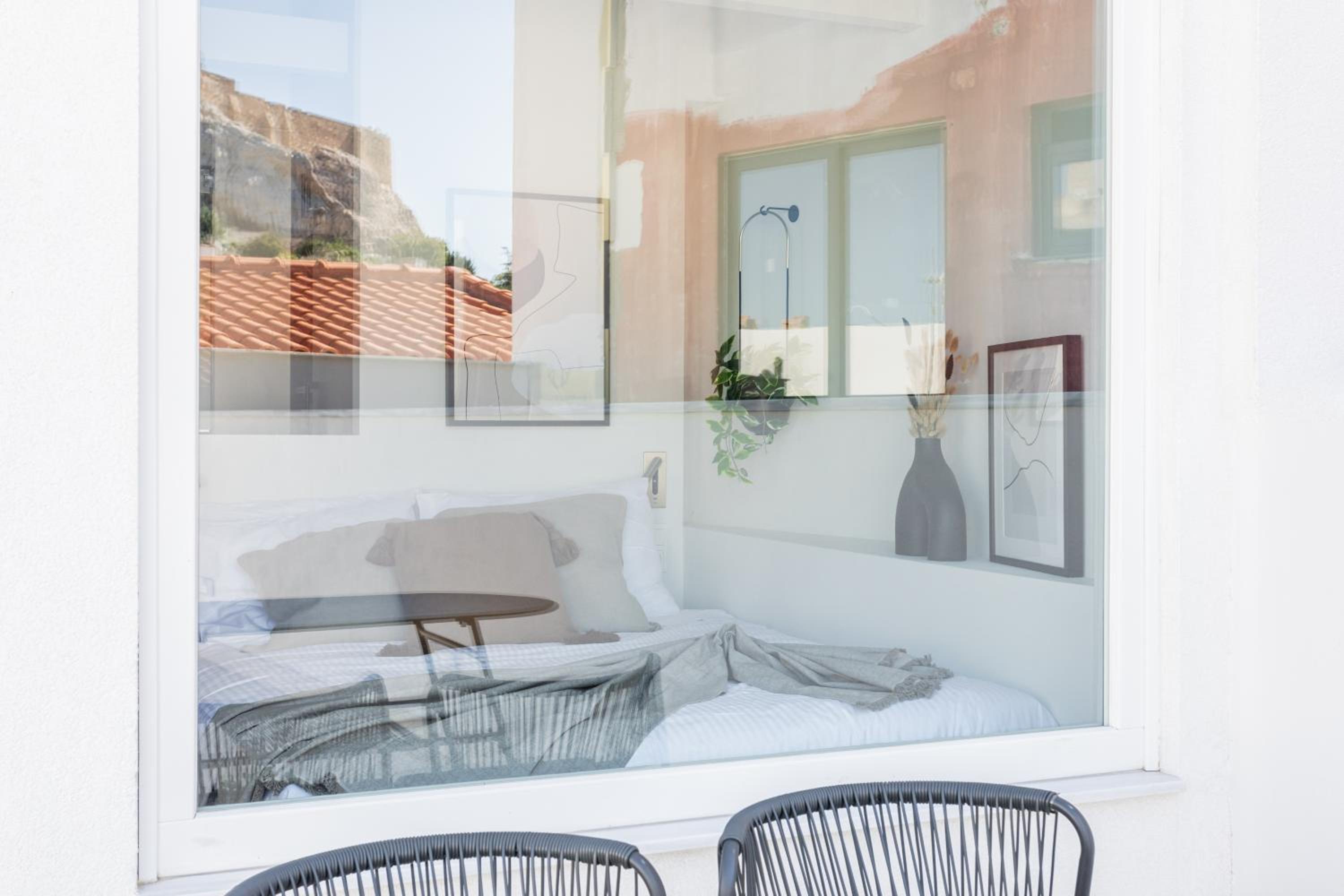 Elysian Apartments in Plaka by UPSTREET