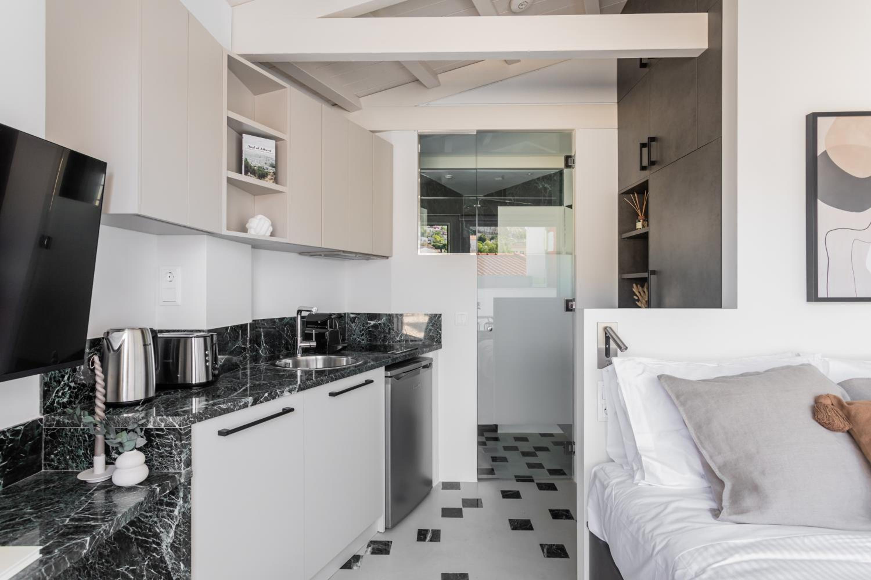 Elysian Apartments in Plaka by UPSTREET