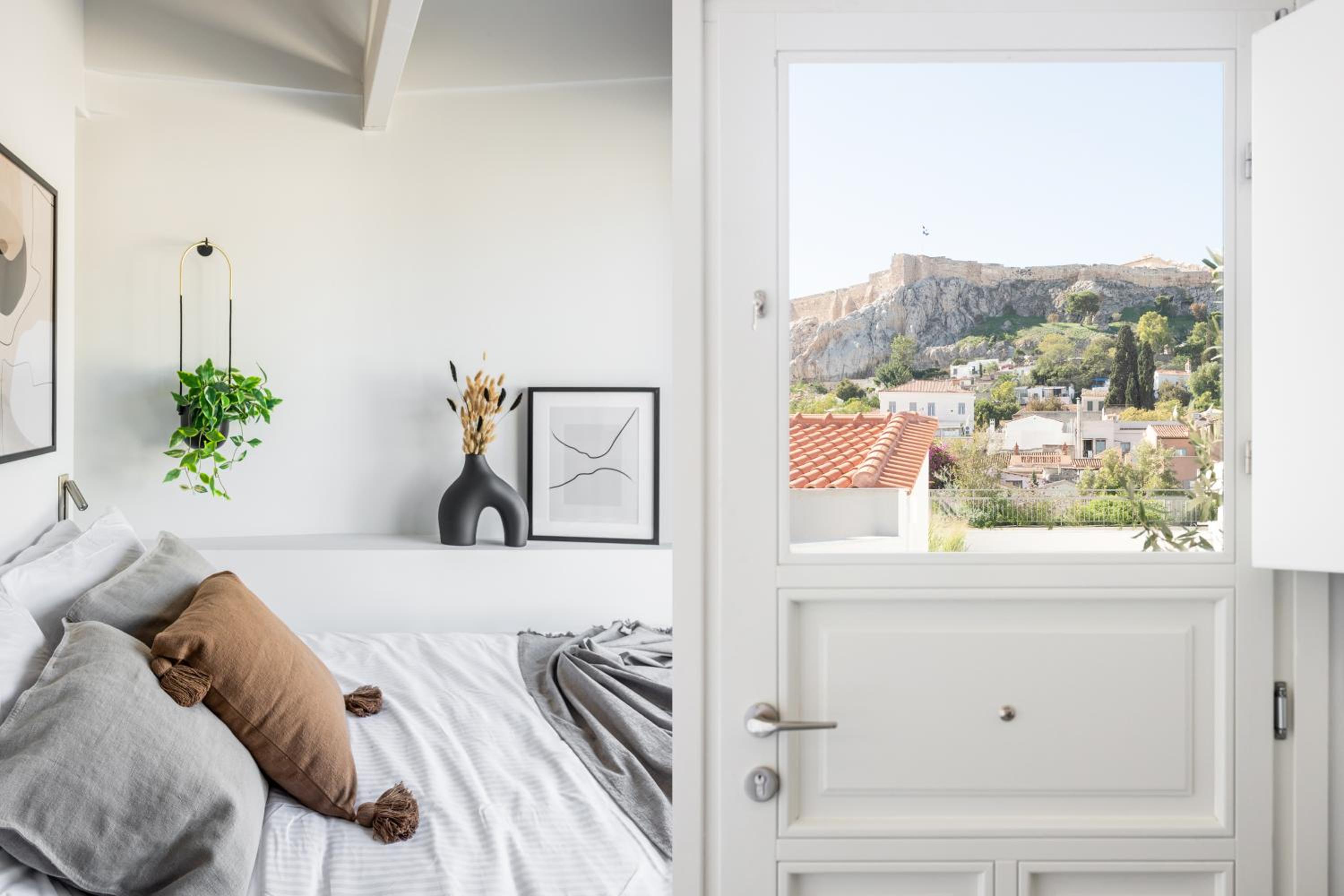 Elysian Apartments in Plaka by UPSTREET