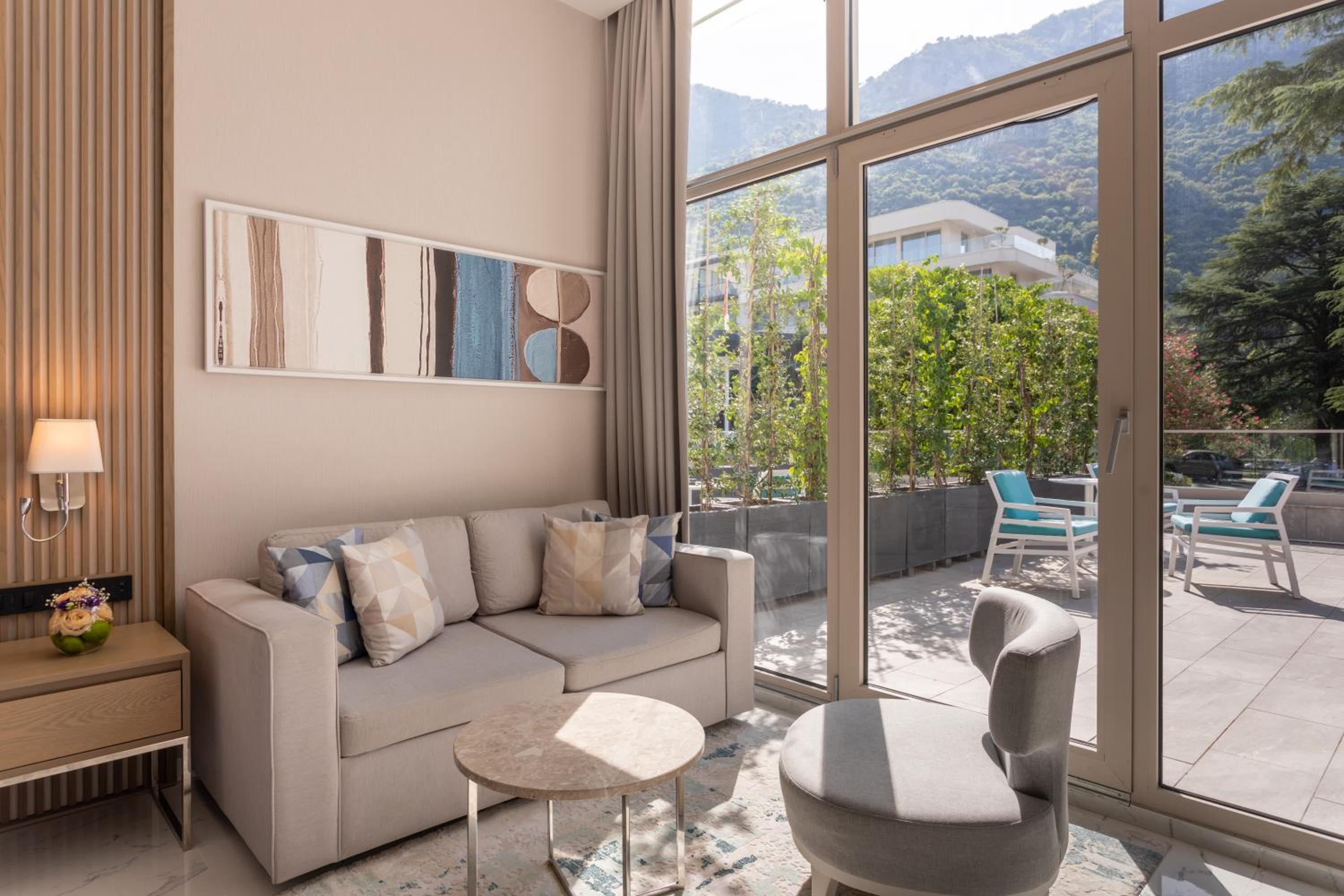 Hyatt Regency Kotor Bay Resort 4