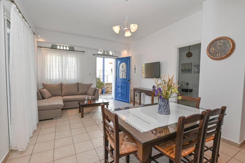 Margarita's Kionia Beach House view 3