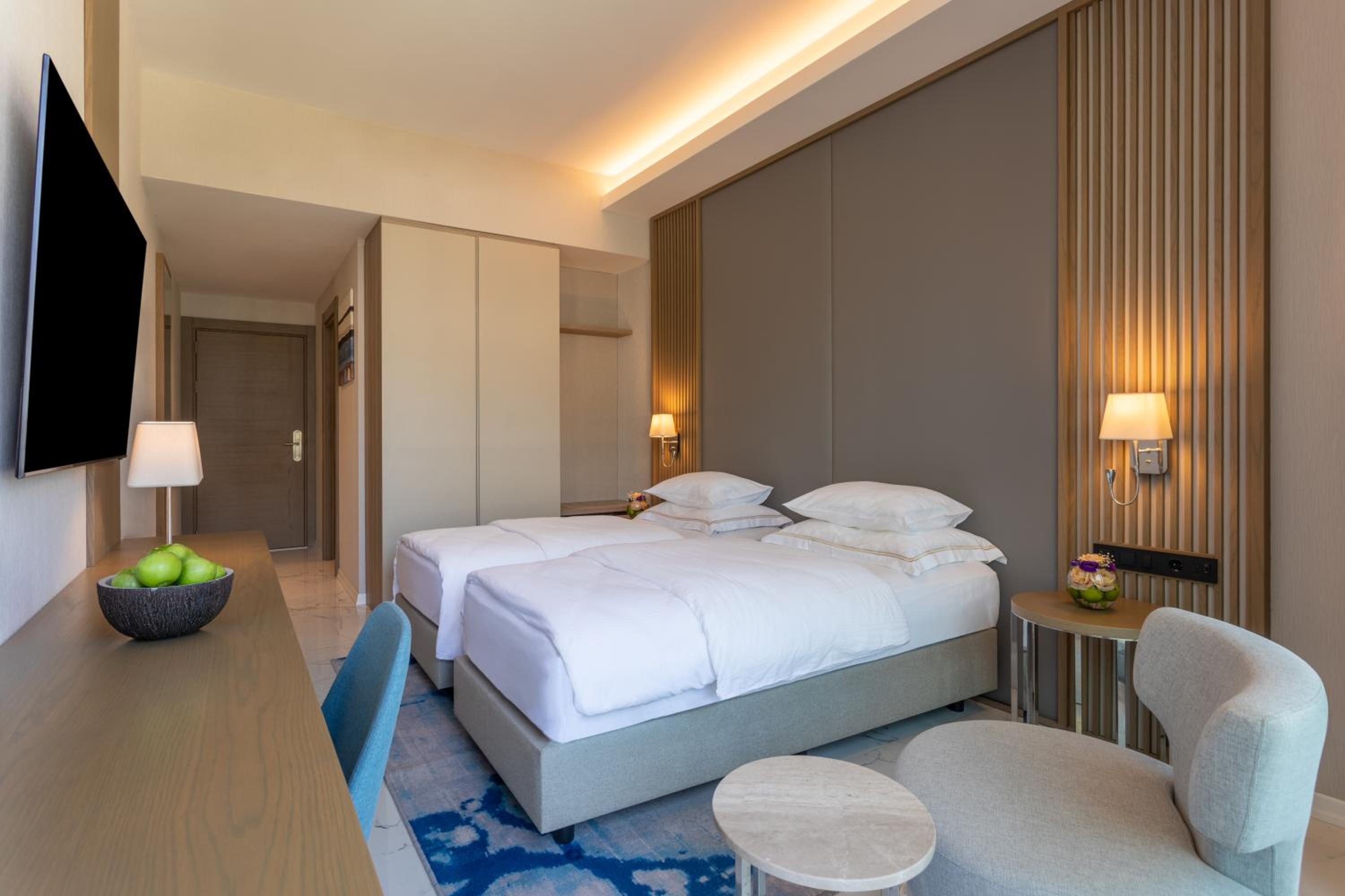 Hyatt Regency Kotor Bay Resort 8