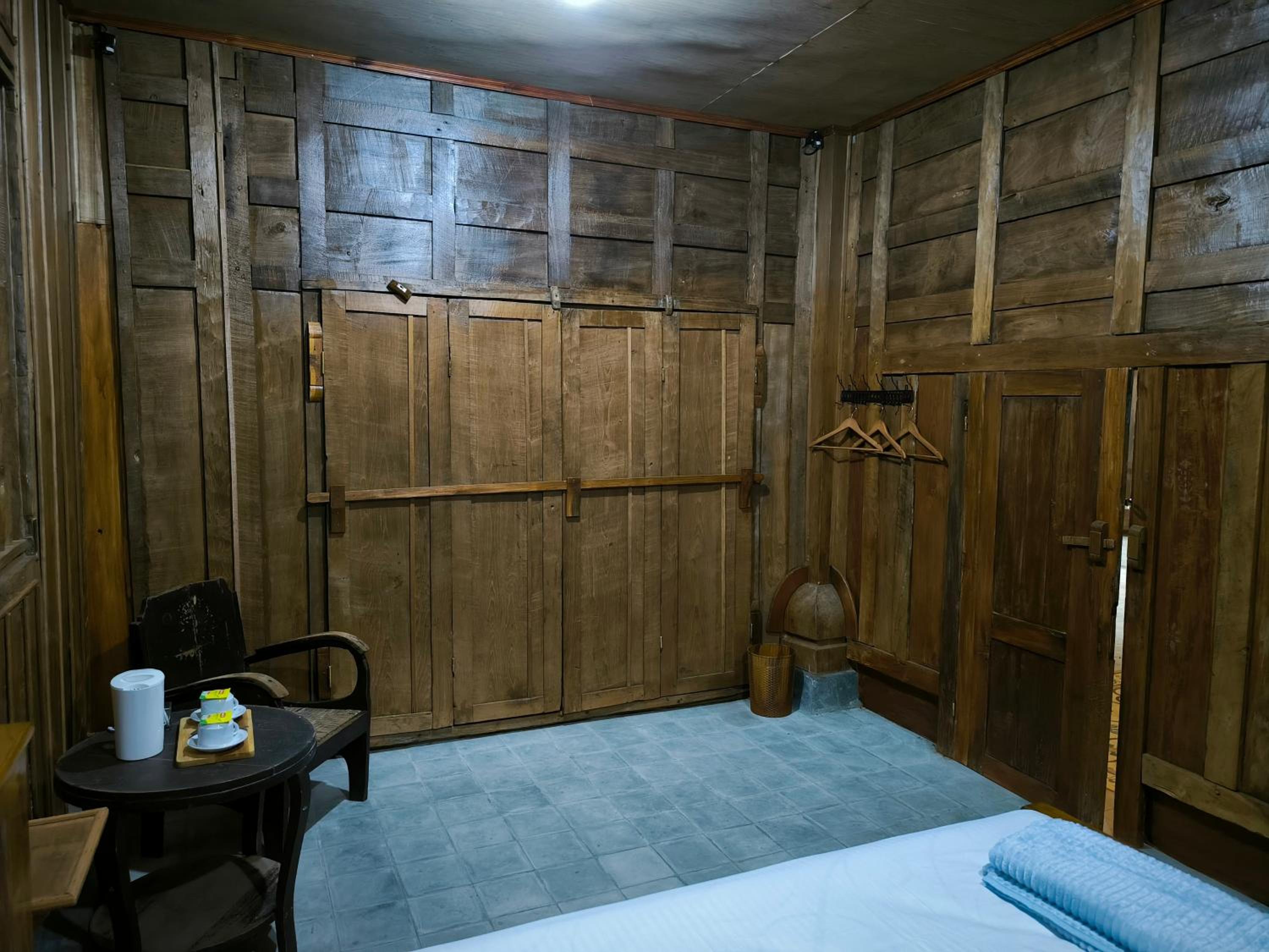 Photo 6