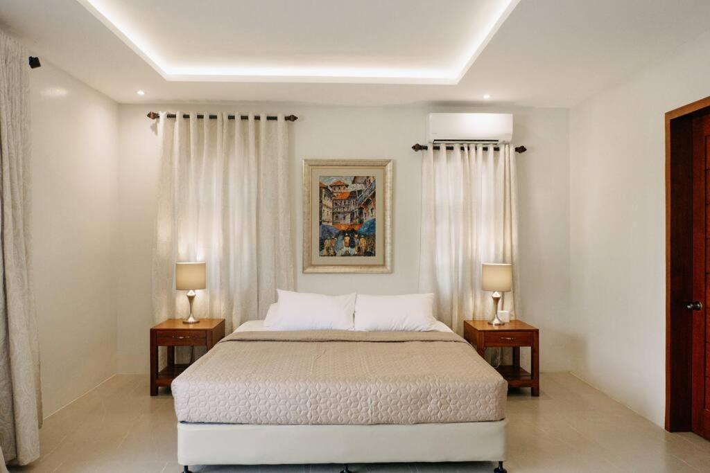 Reef Side Exclusive Beachfront House in Cebu view 4