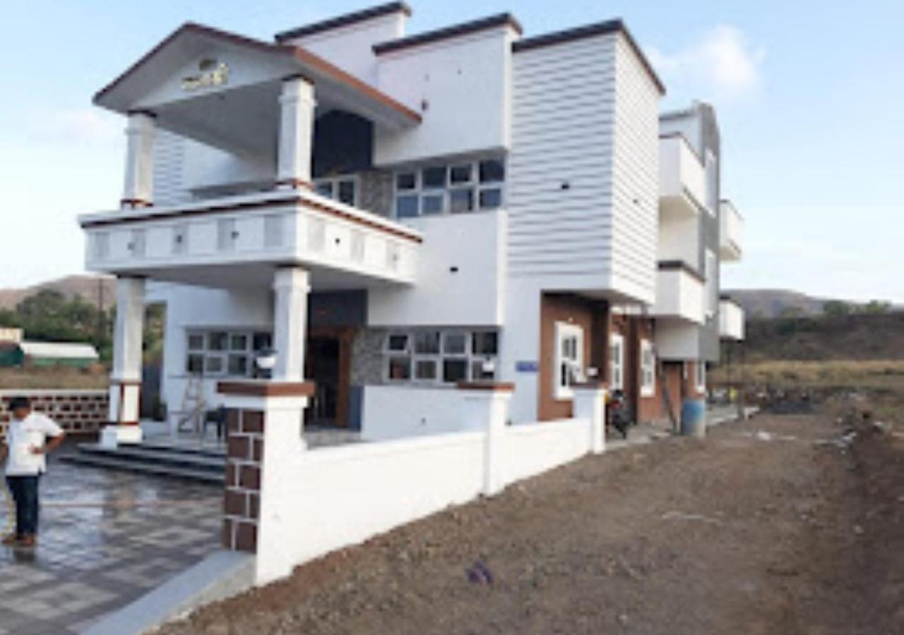 Nanashri Guest House & Restaurants Pimpalgaon view 3