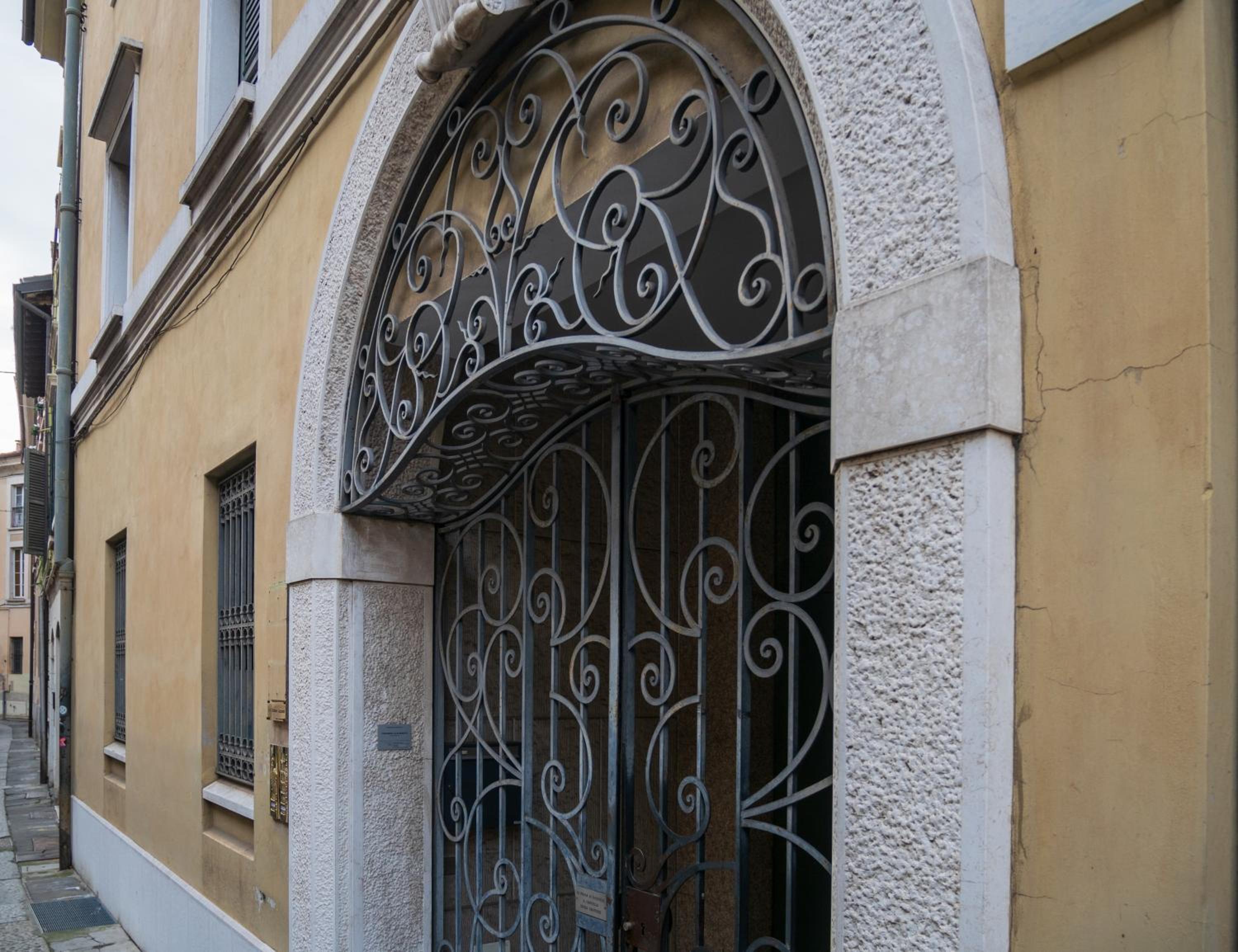 Chambers Short Rentals - Via Gezio Calini Brescia - 2 studio flats view 2