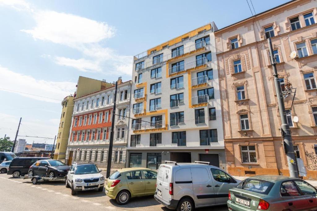 Brand new studio apartment #71 with free secure parking in the center