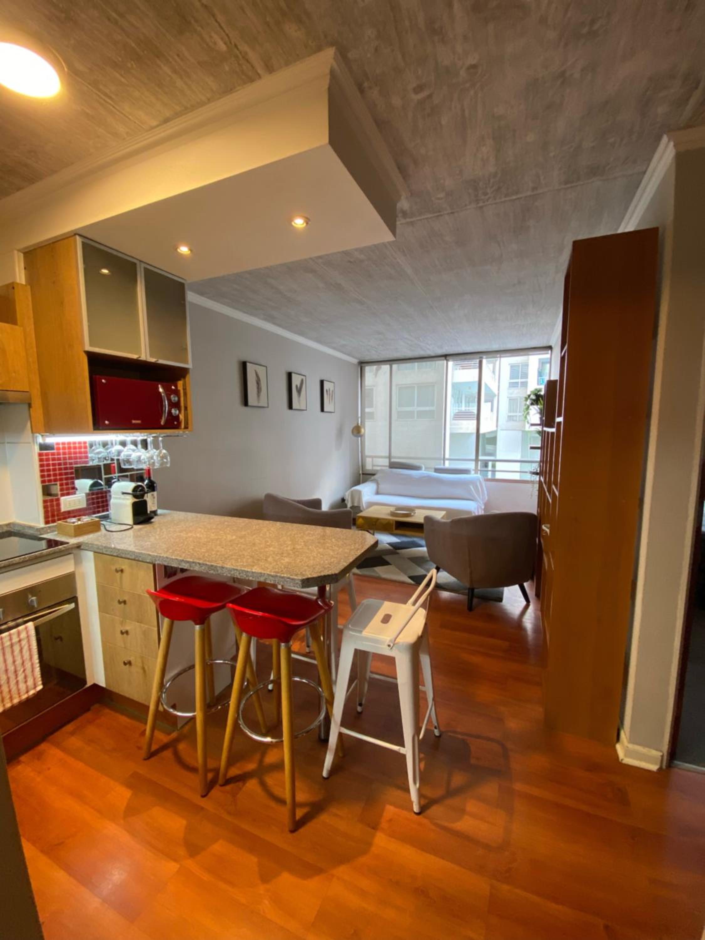 Cómodo y Moderno apartamento en Las Condes 2Dorm, 2Baños, open-Kitchen