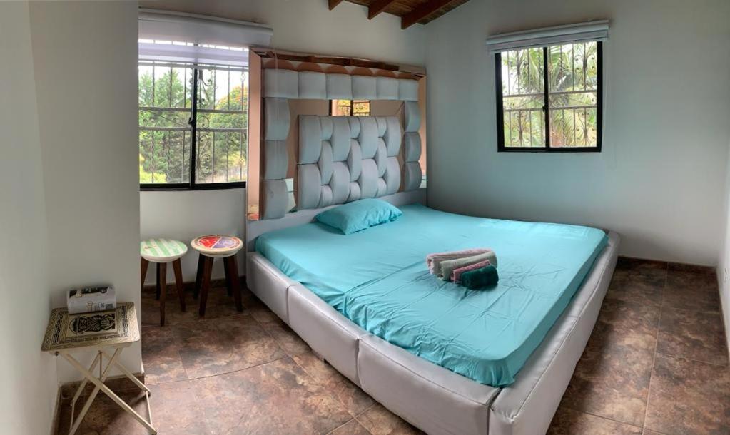 Hermosa Finca Villa Mercedes, Guarne. Plan familiar y amigos