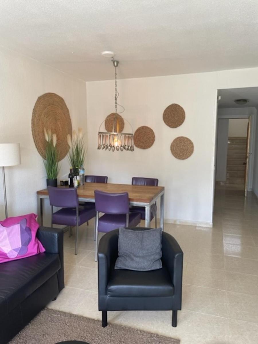 south facing 2 bedroom apartment in centre Albir photo 5