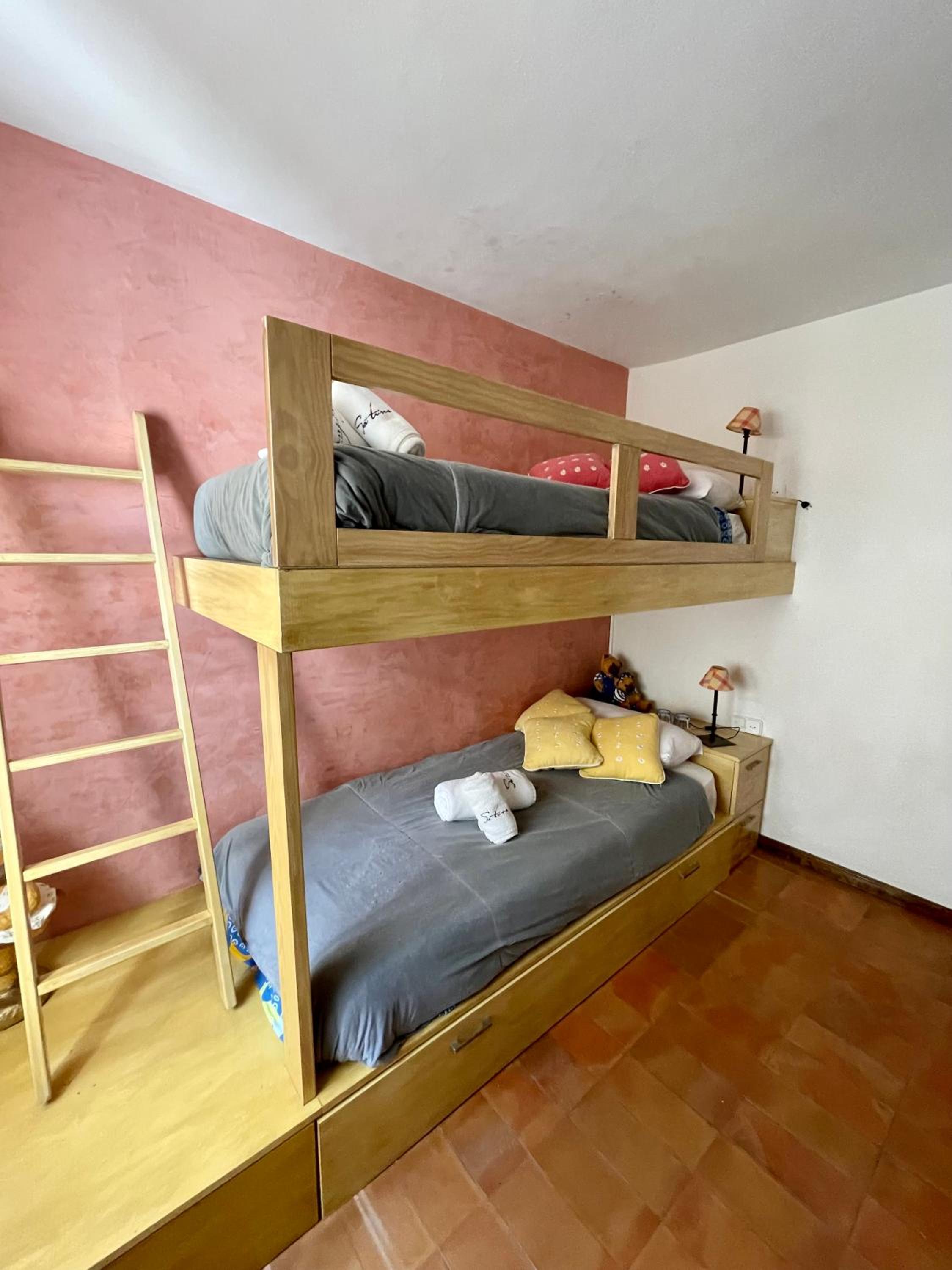 SATUNA CASA TÍPICA MAR