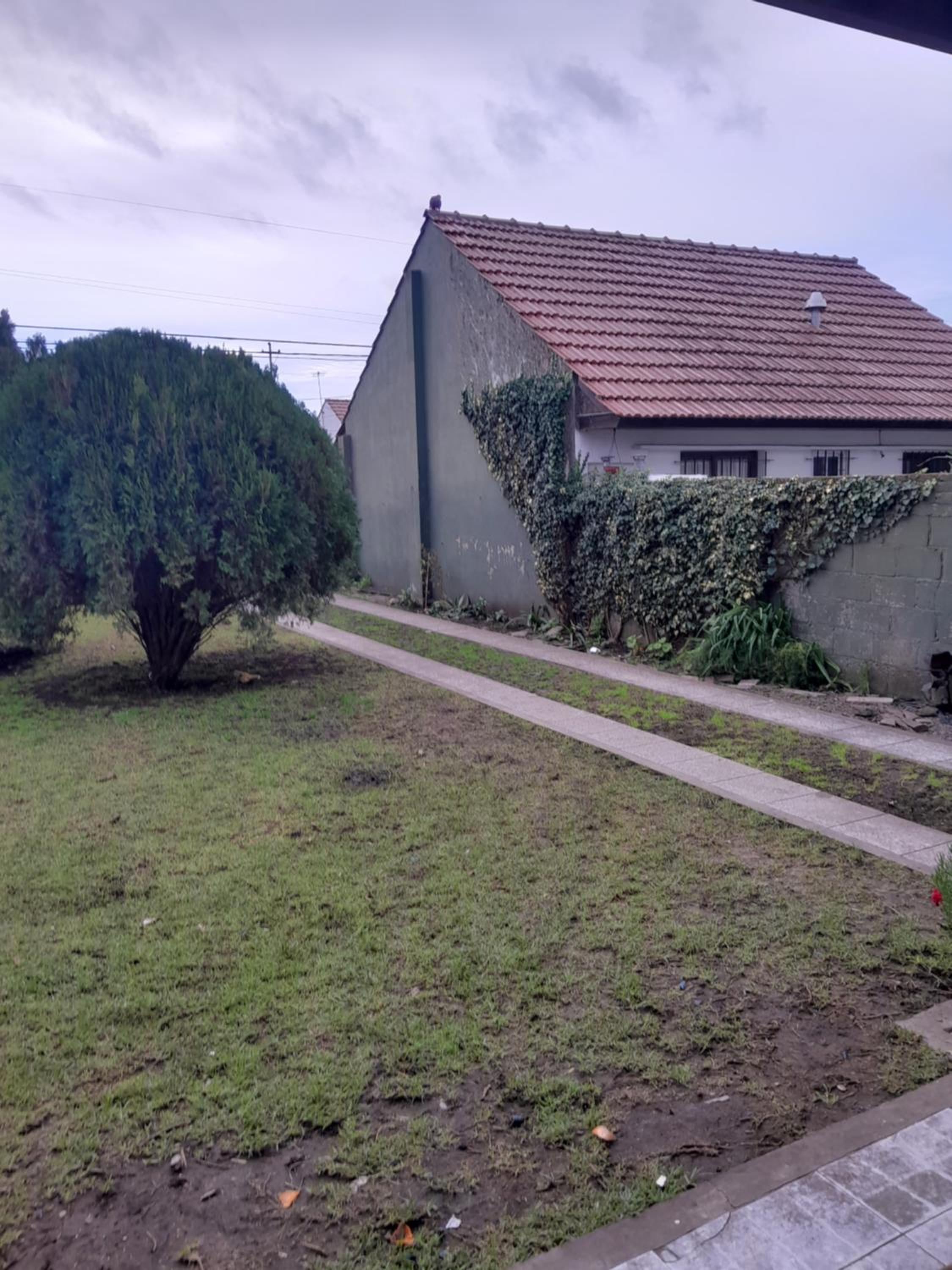 COLINAS HOUSE