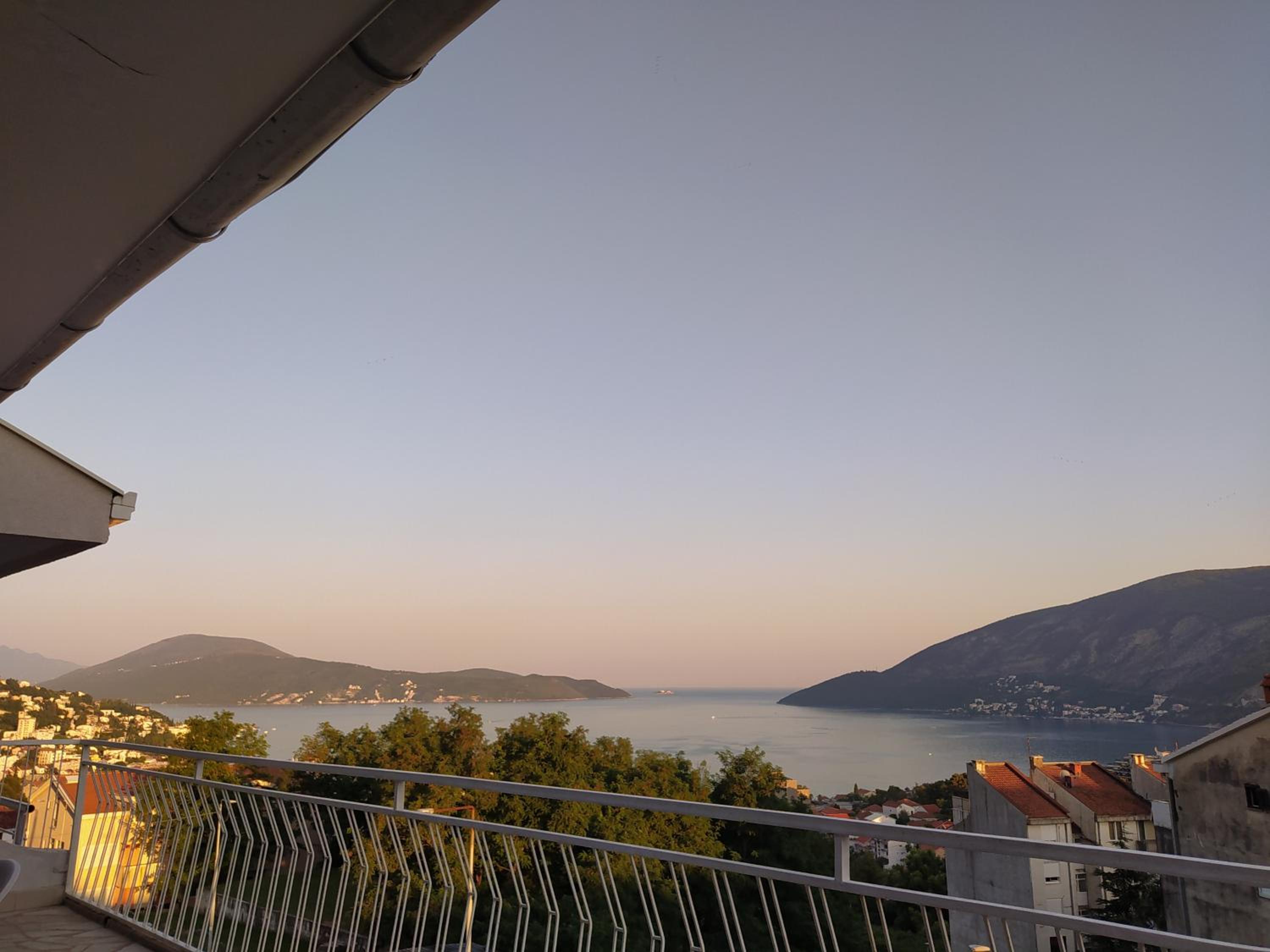 Apartmani GomilaHill view 4