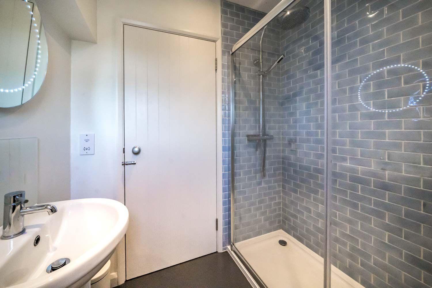 40 Trelawny Way view 3