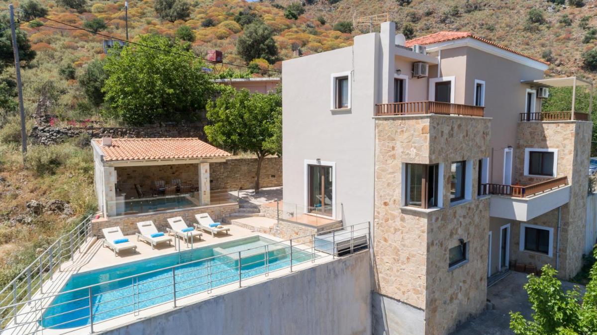 Le Stelle Villa view 4