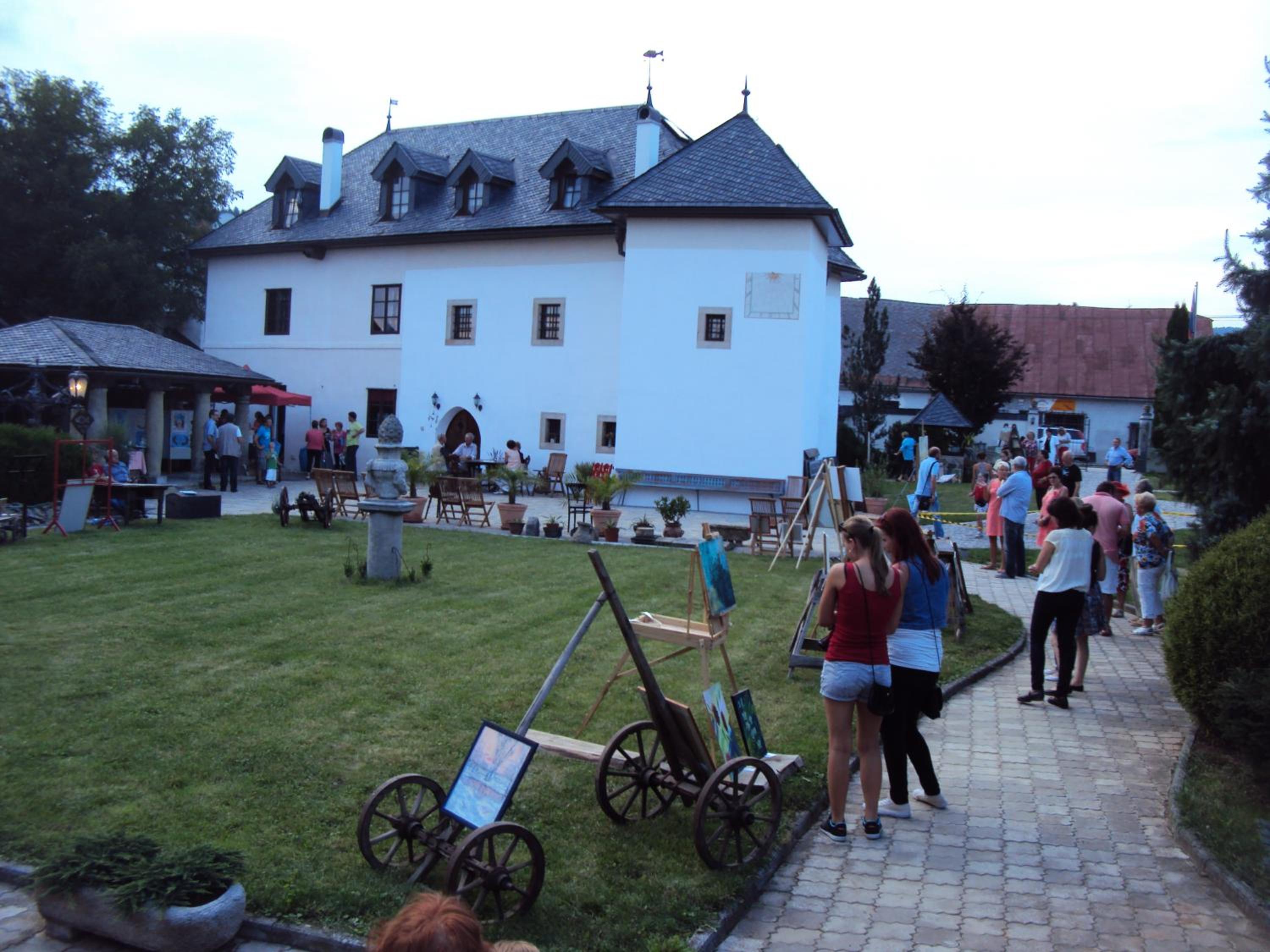 Photo 43