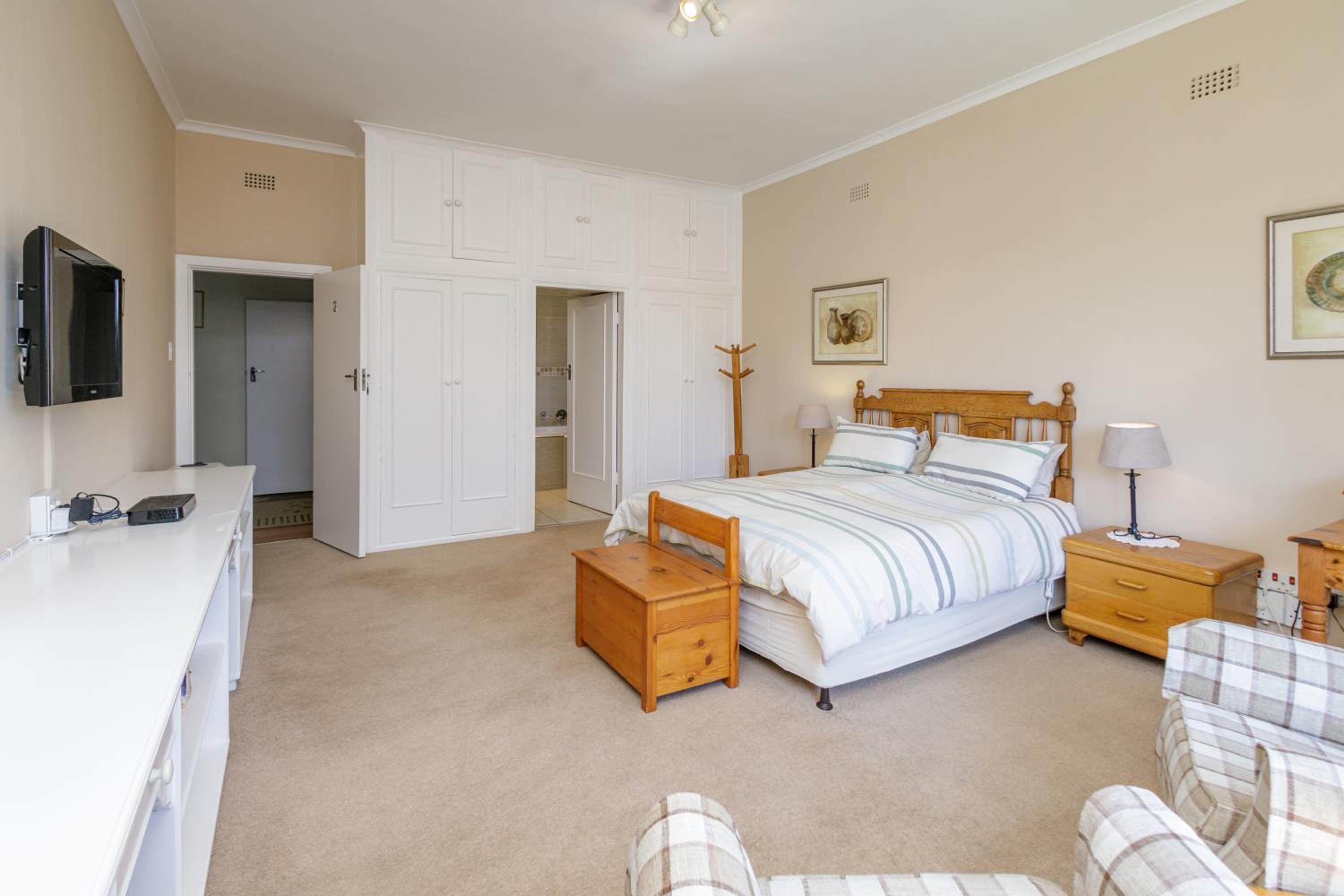 Johannesburg Vacations - Owls Loft Guesthouse - Property Image 38