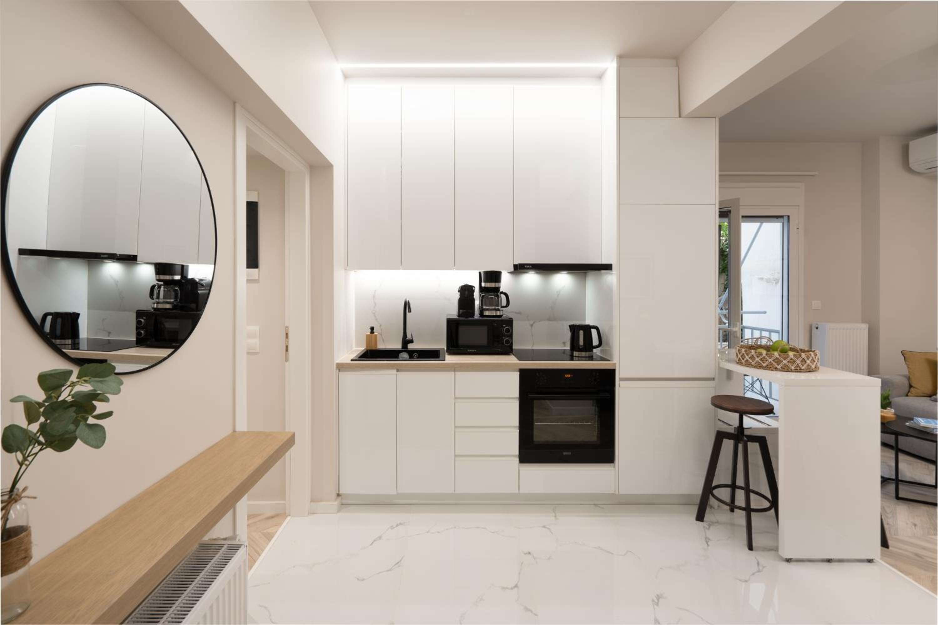 Charming two bedrooms Apartment walk to Acropolis