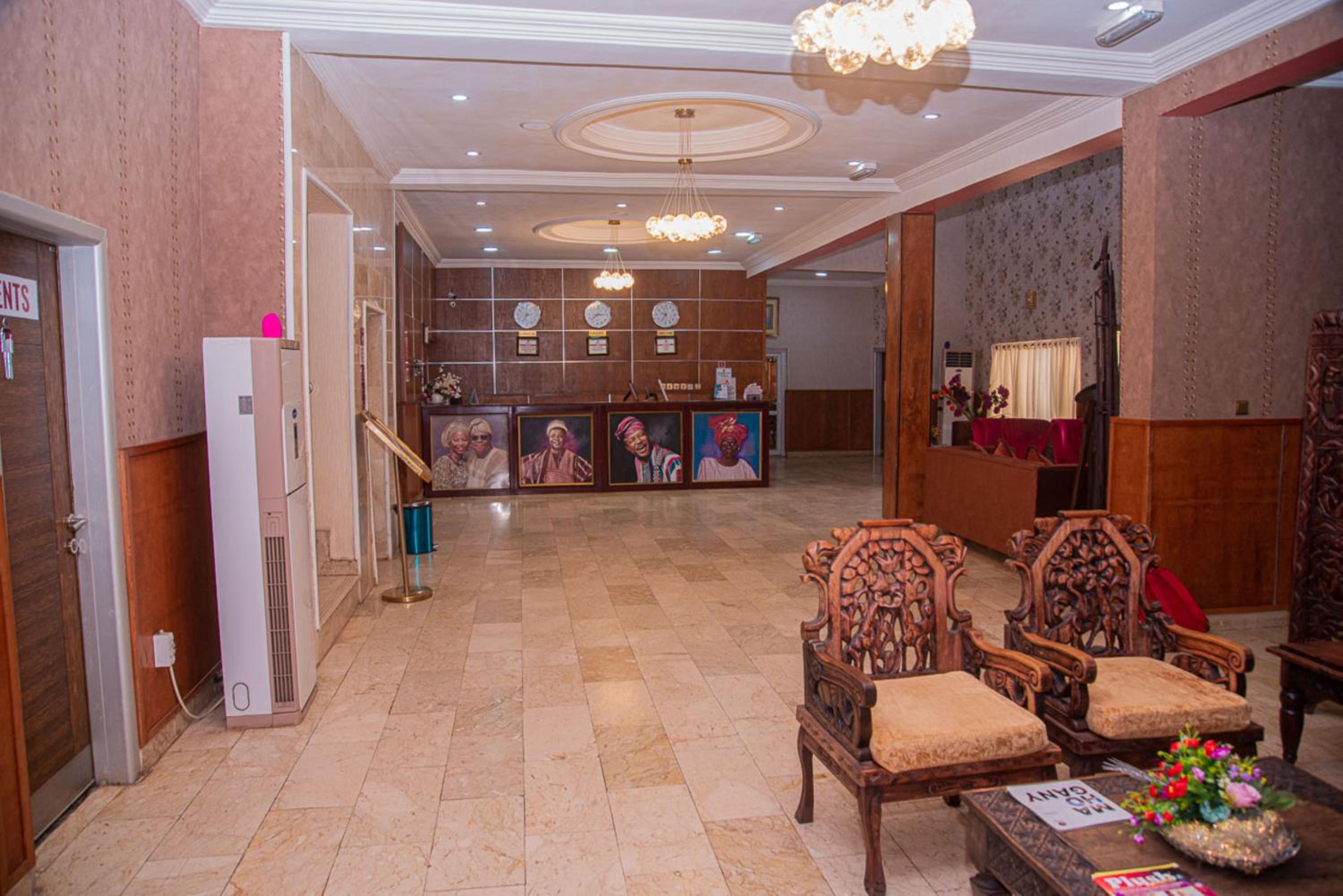 MAHOGANY HOTEL AND SUITES