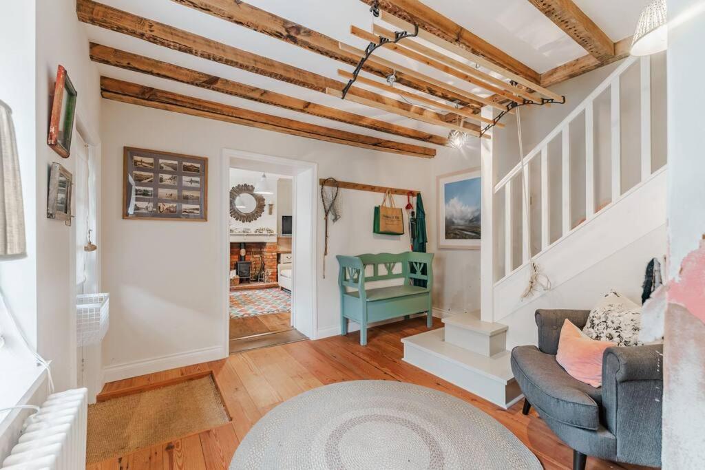 Quay Corner - Norfolk Cottage Agency view 2
