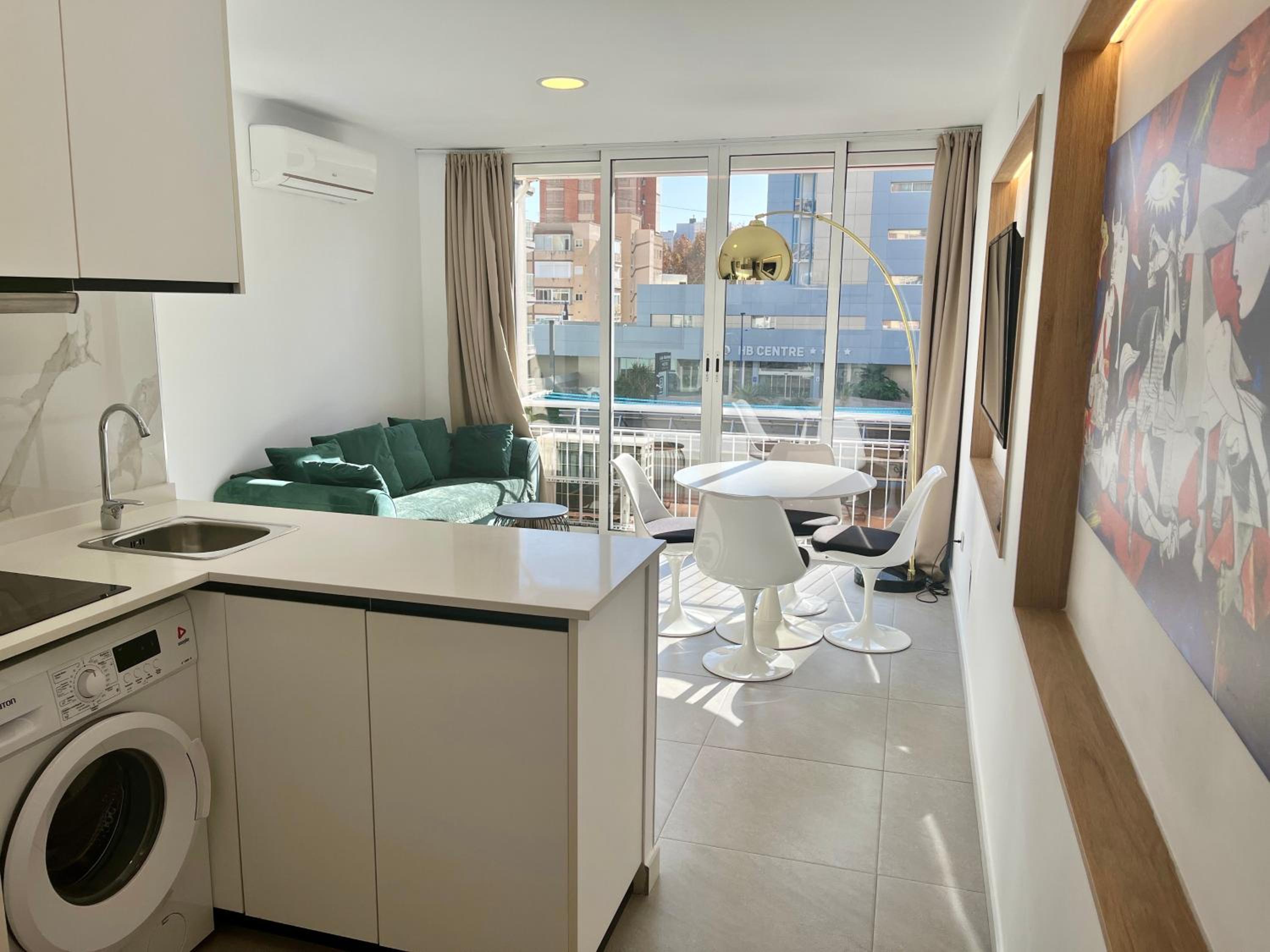 ROYMAR 14 Playa Levante Benidorm Parking Gratis WiFi 4 Personas view 3