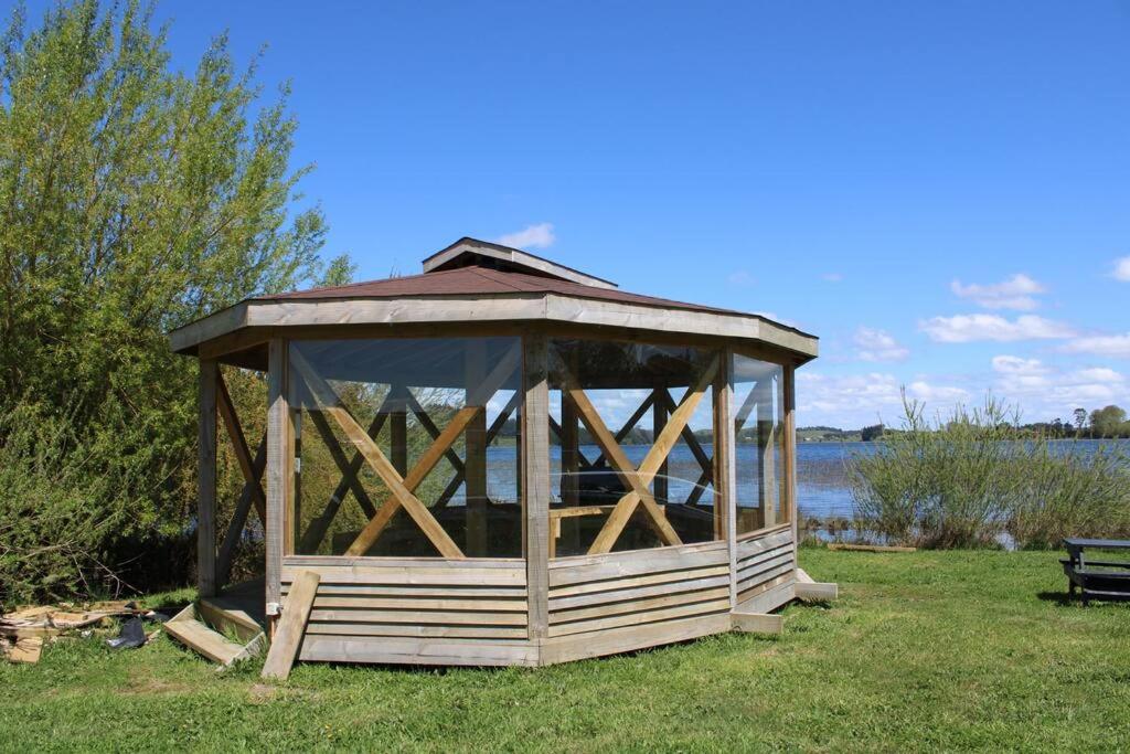 TuArriendoCL-Llanquihue CondWerner Casa con Acceso a Hermosa Laguna