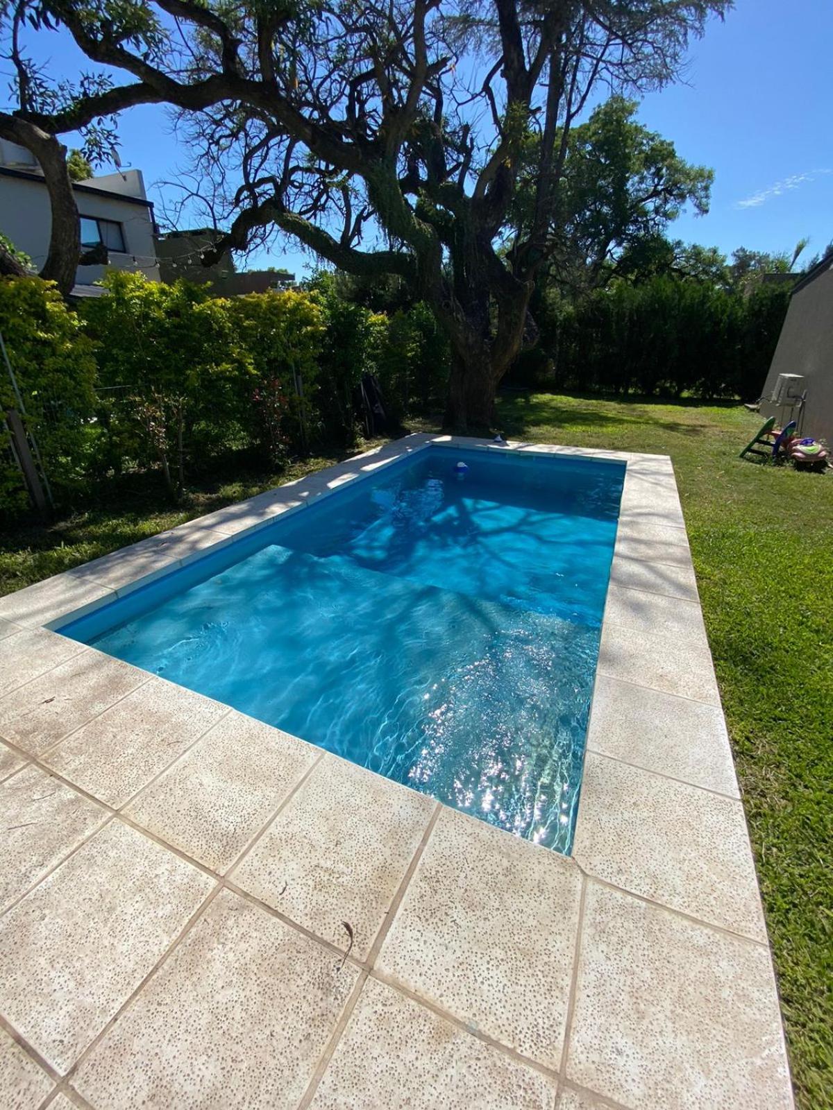 Hermosa Casa en Country a estrenar