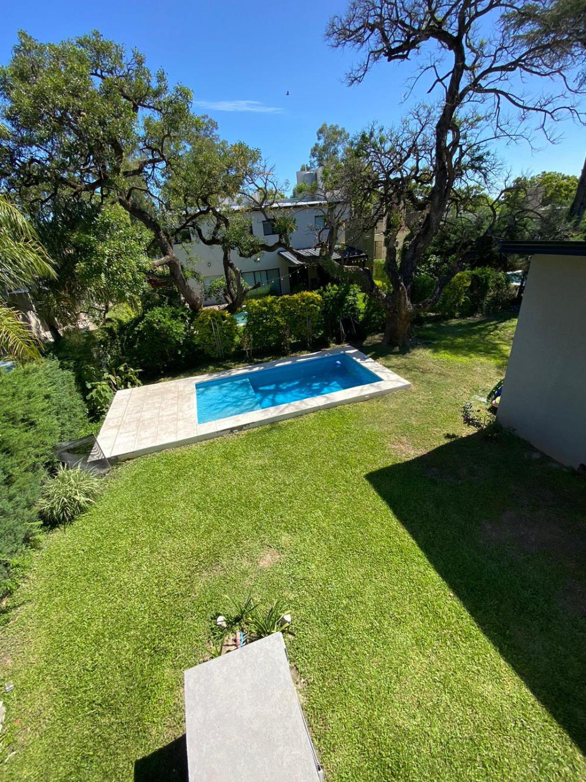 Hermosa Casa en Country a estrenar