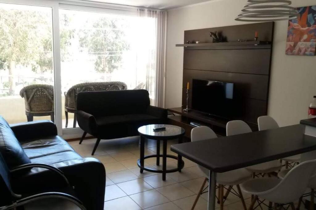 Hermoso departamento en condominio frente al mar