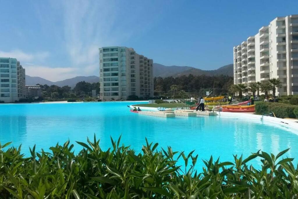 Hermoso departamento en condominio frente al mar