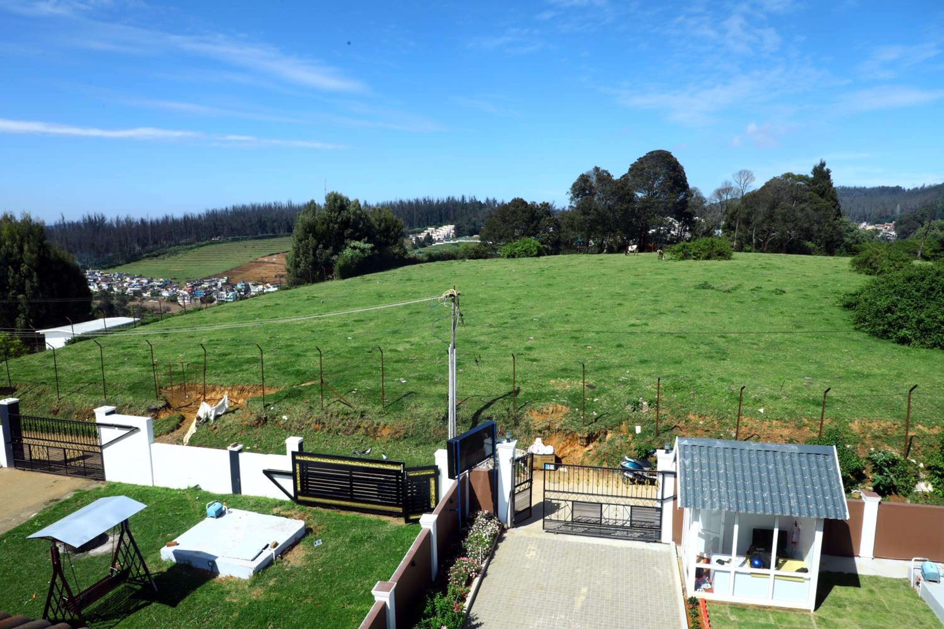 HAILSTONE HOME STAY